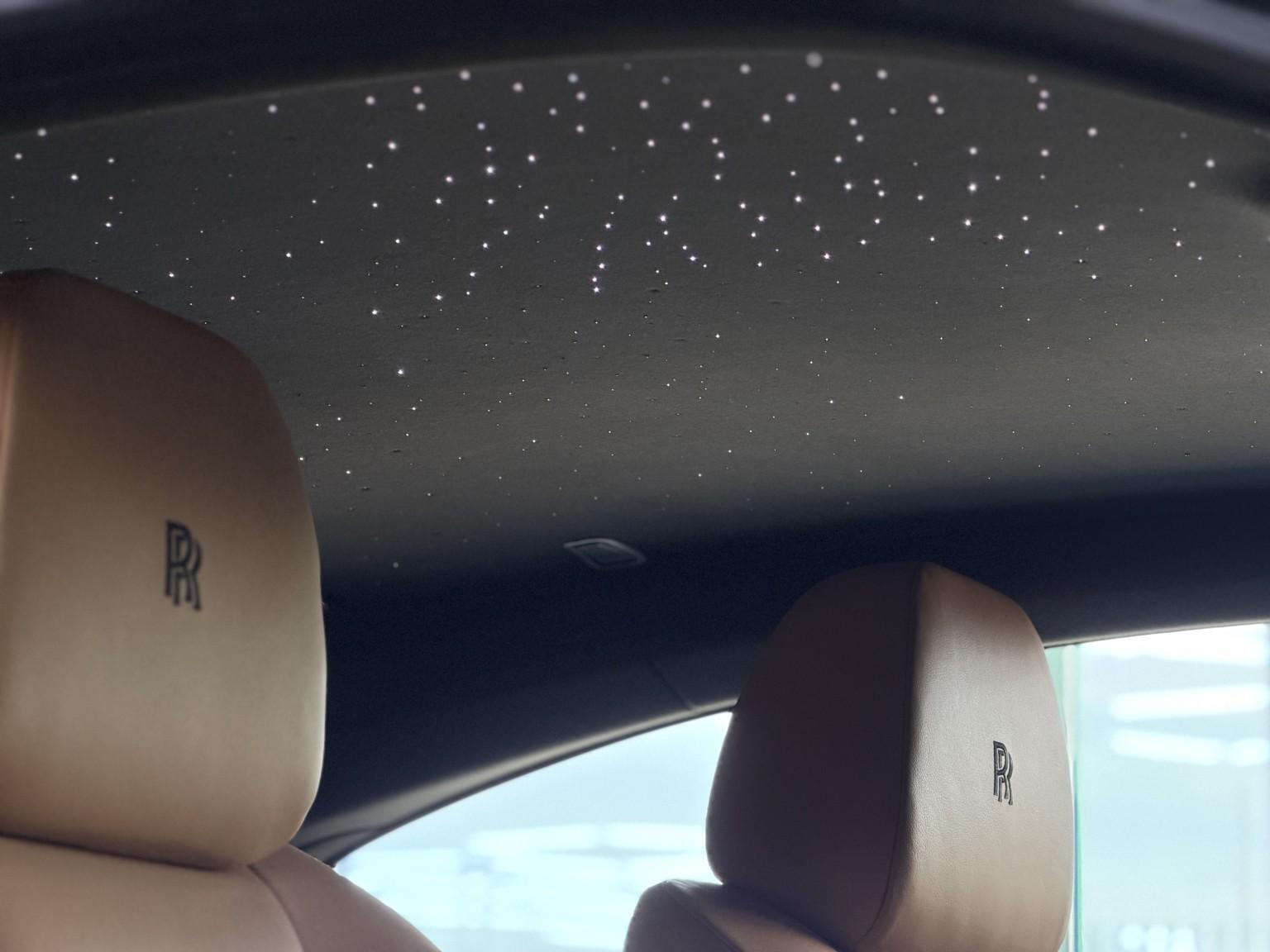 Rolls-Royce Wraith view 45