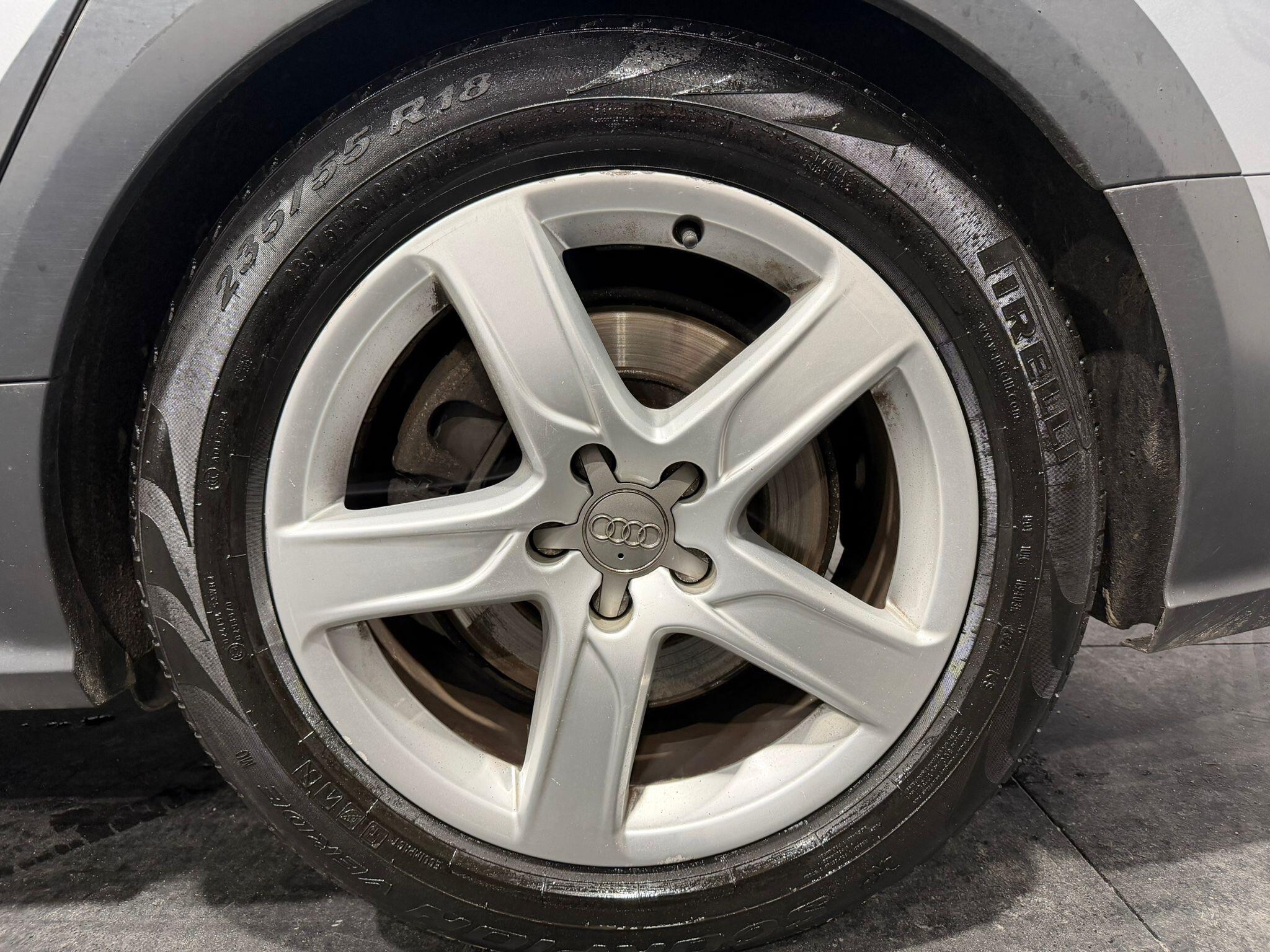 Audi A6 view 29