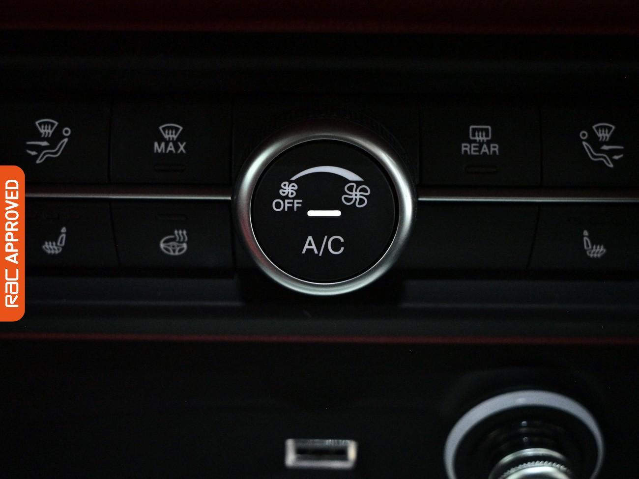 Alfa Romeo Stelvio view 17