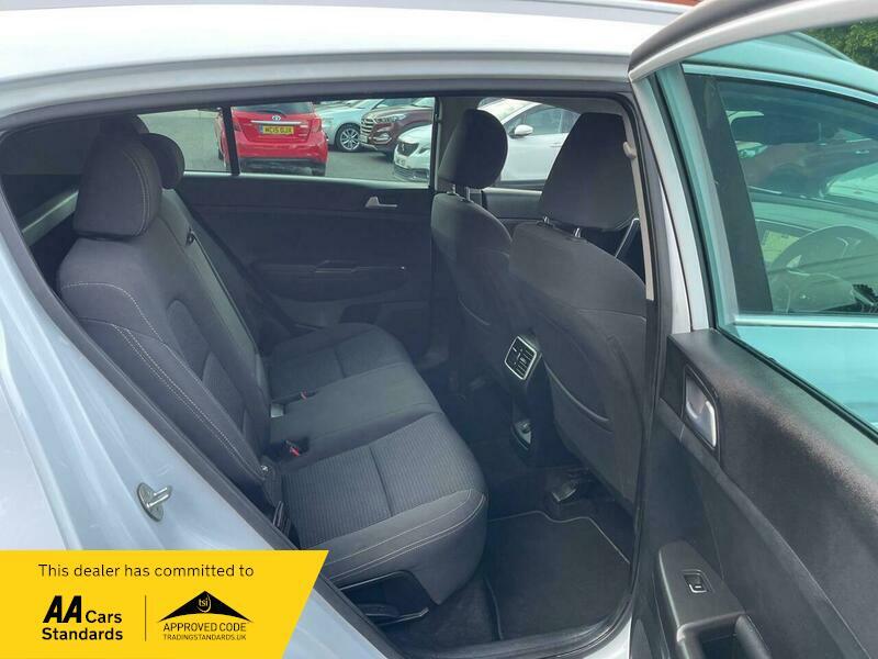 2017 Kia Sportage 1.6 GDi 2 Euro 6 (s/s) 5dr • 96,290 miles image 30