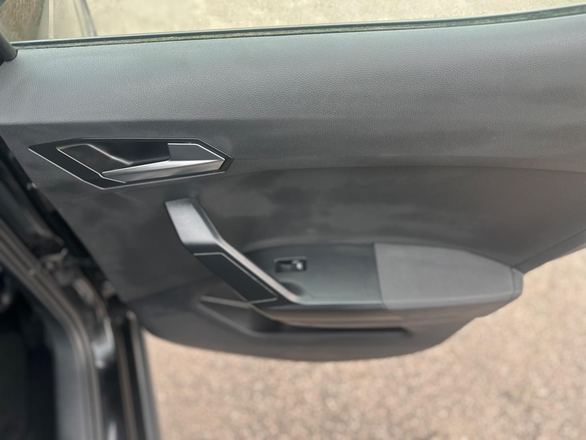 Seat Arona view 14