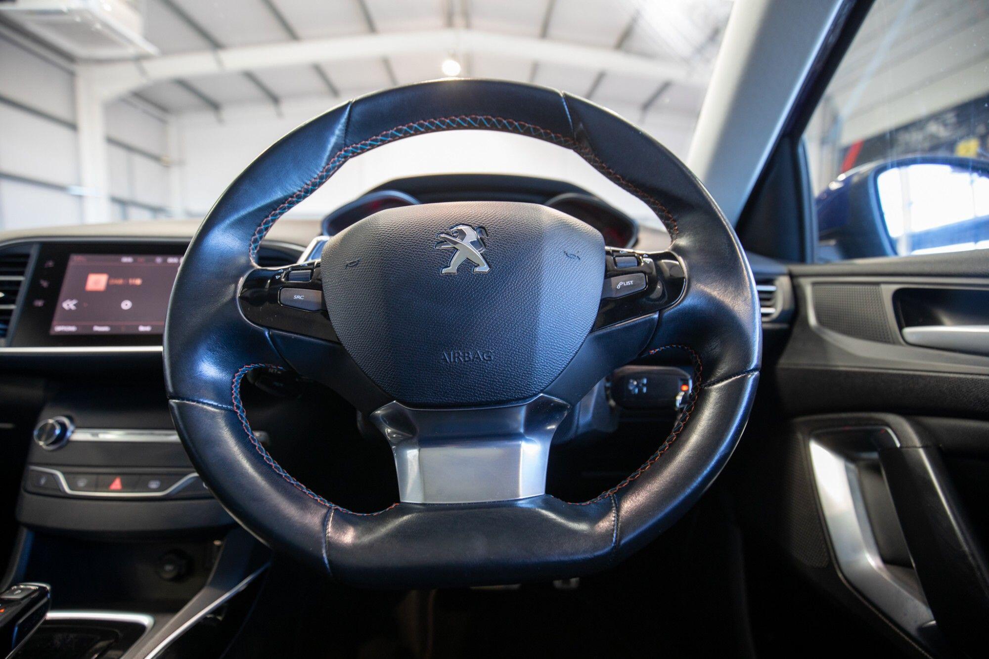 Peugeot 308 view 26