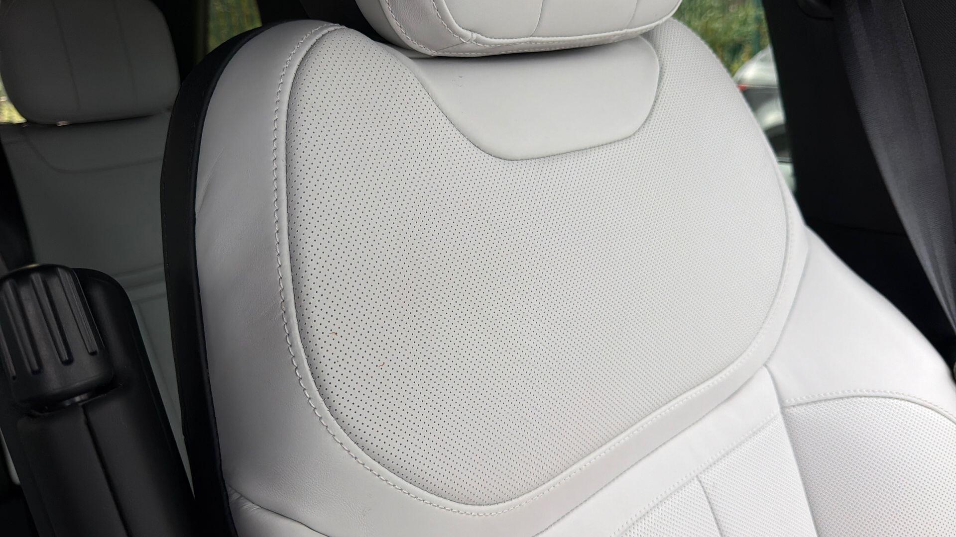 Land Rover Range Rover Sport view 50