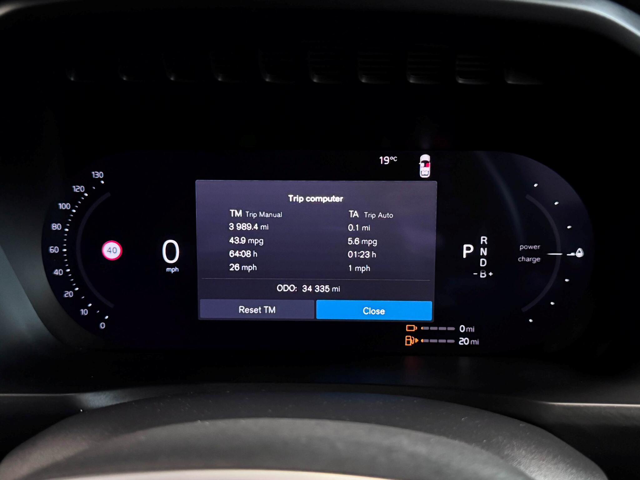 Volvo XC90 view 17