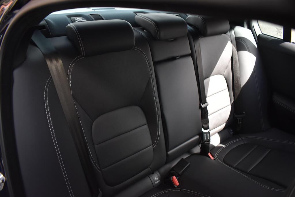 Jaguar Xe view 34