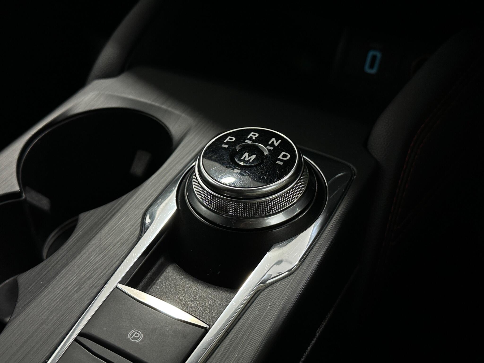 Ford Focus view 22
