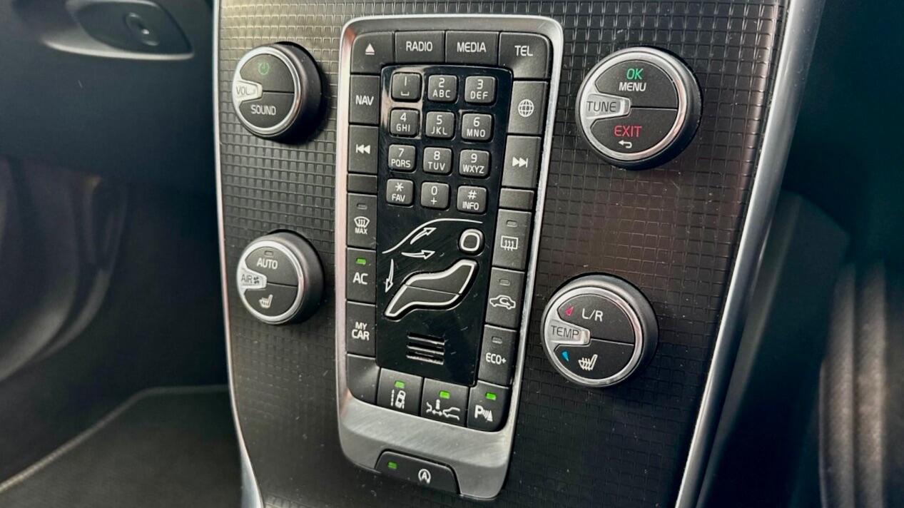 Volvo V40 view 7