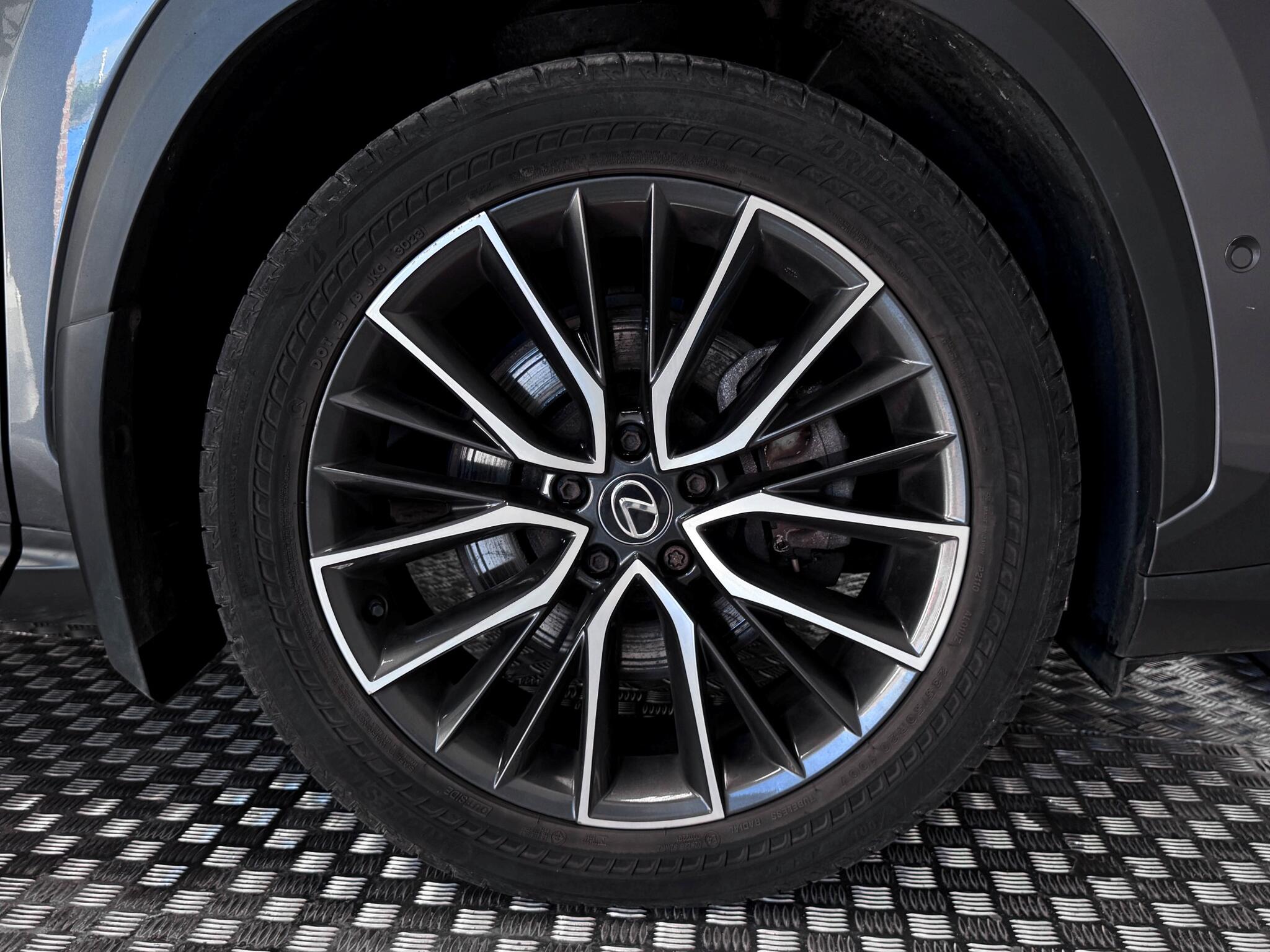 Lexus NX view 58