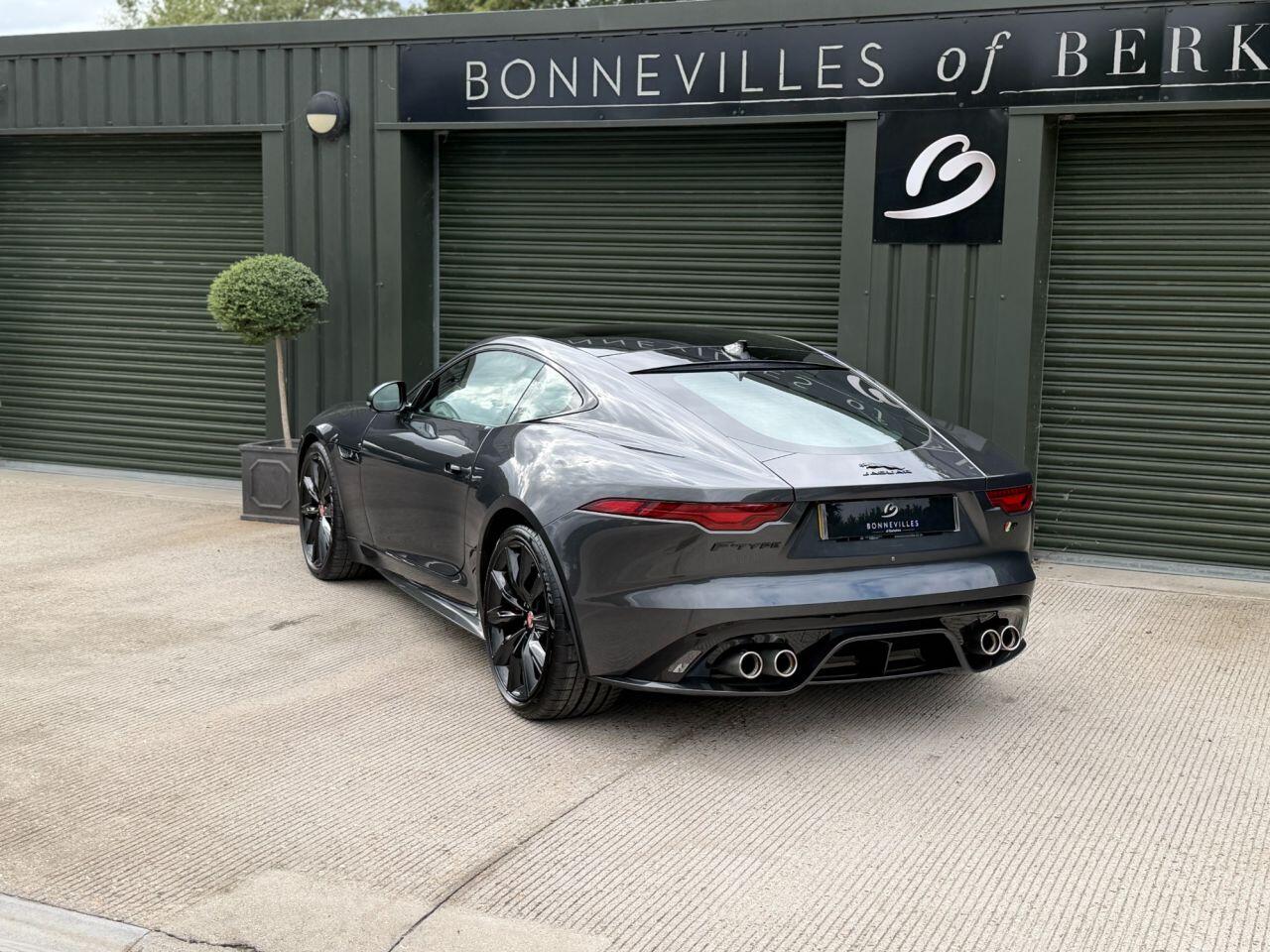 Jaguar F-Type view 3