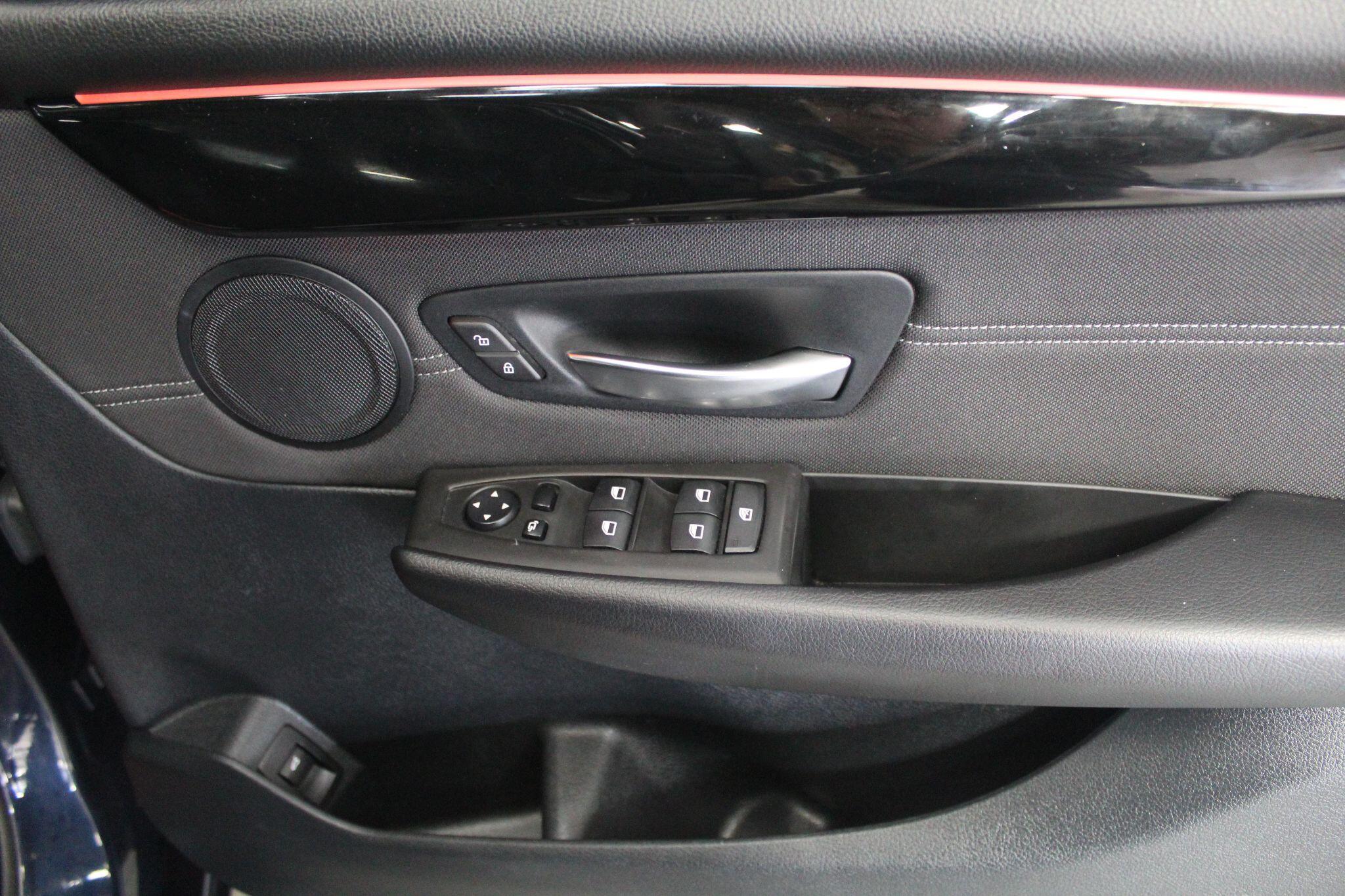 BMW 2 Series view 47