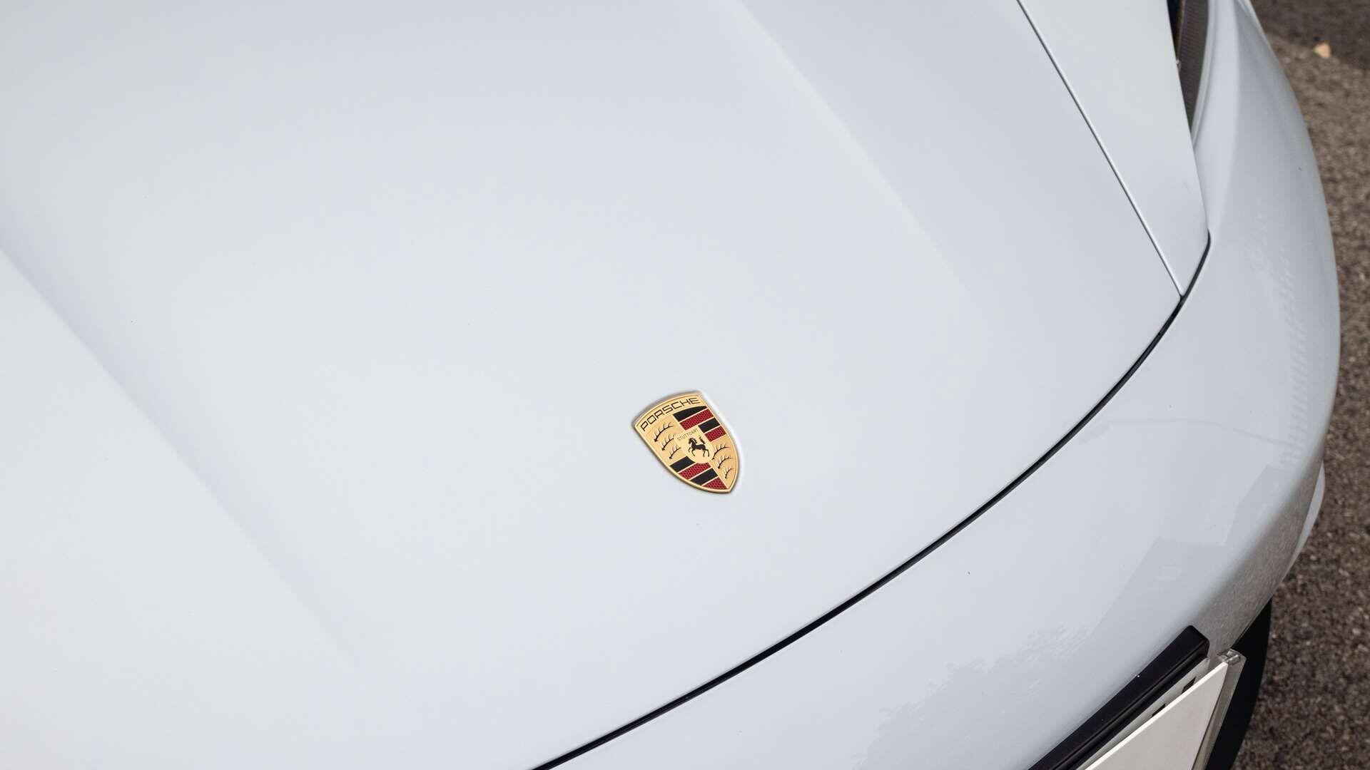 Porsche Taycan view 33