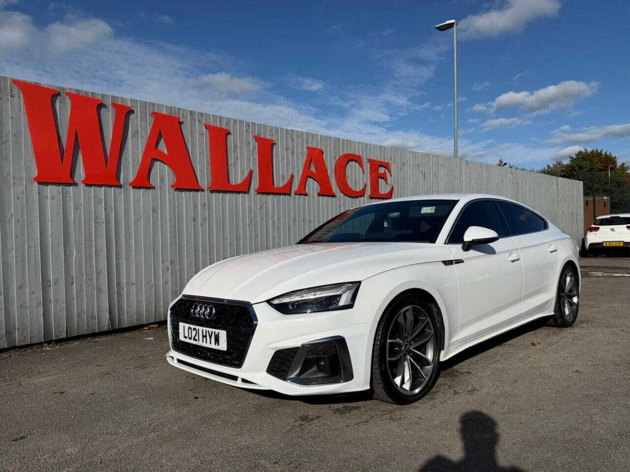 Audi A5 view 9