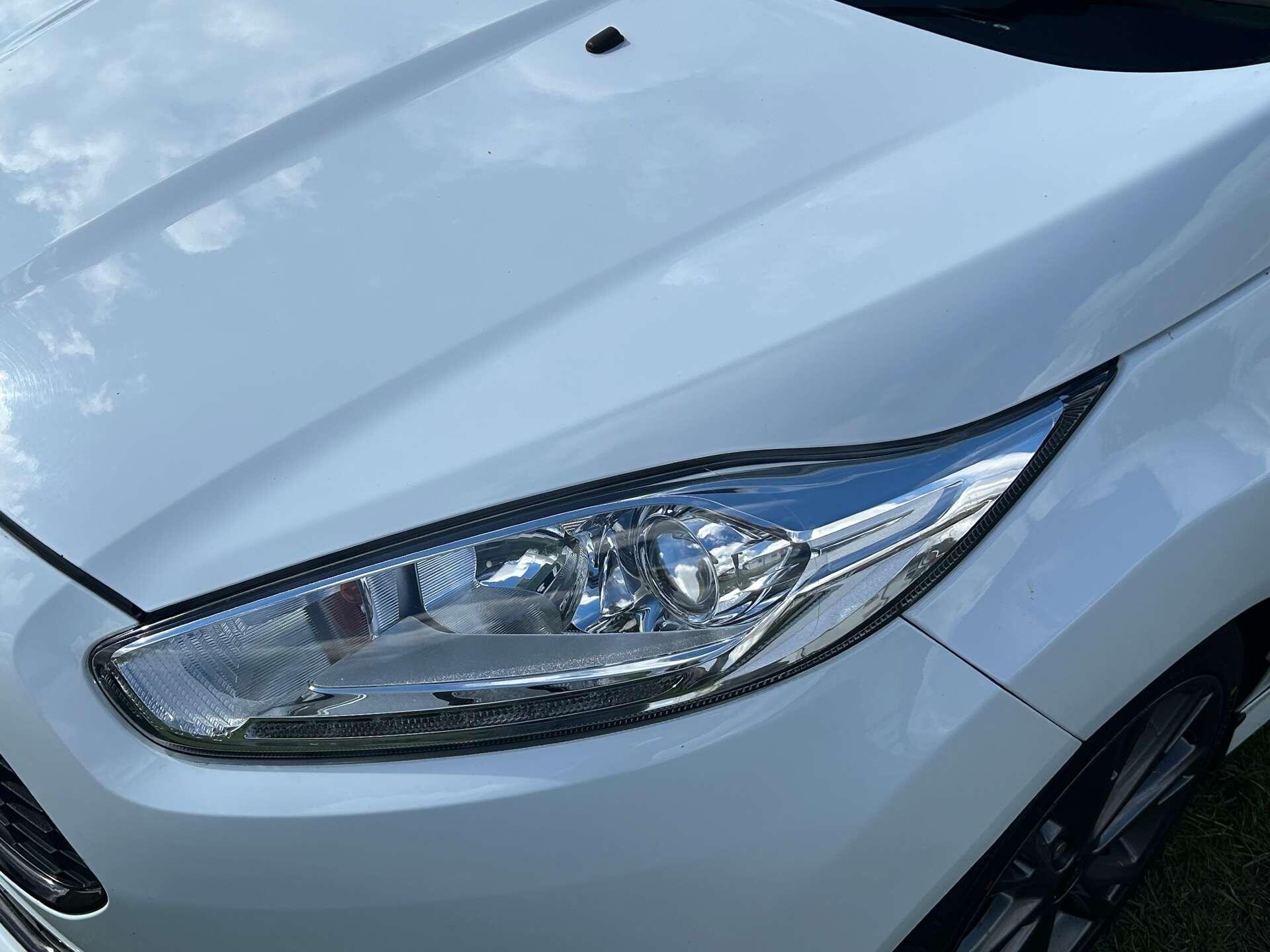 Ford Fiesta view 10