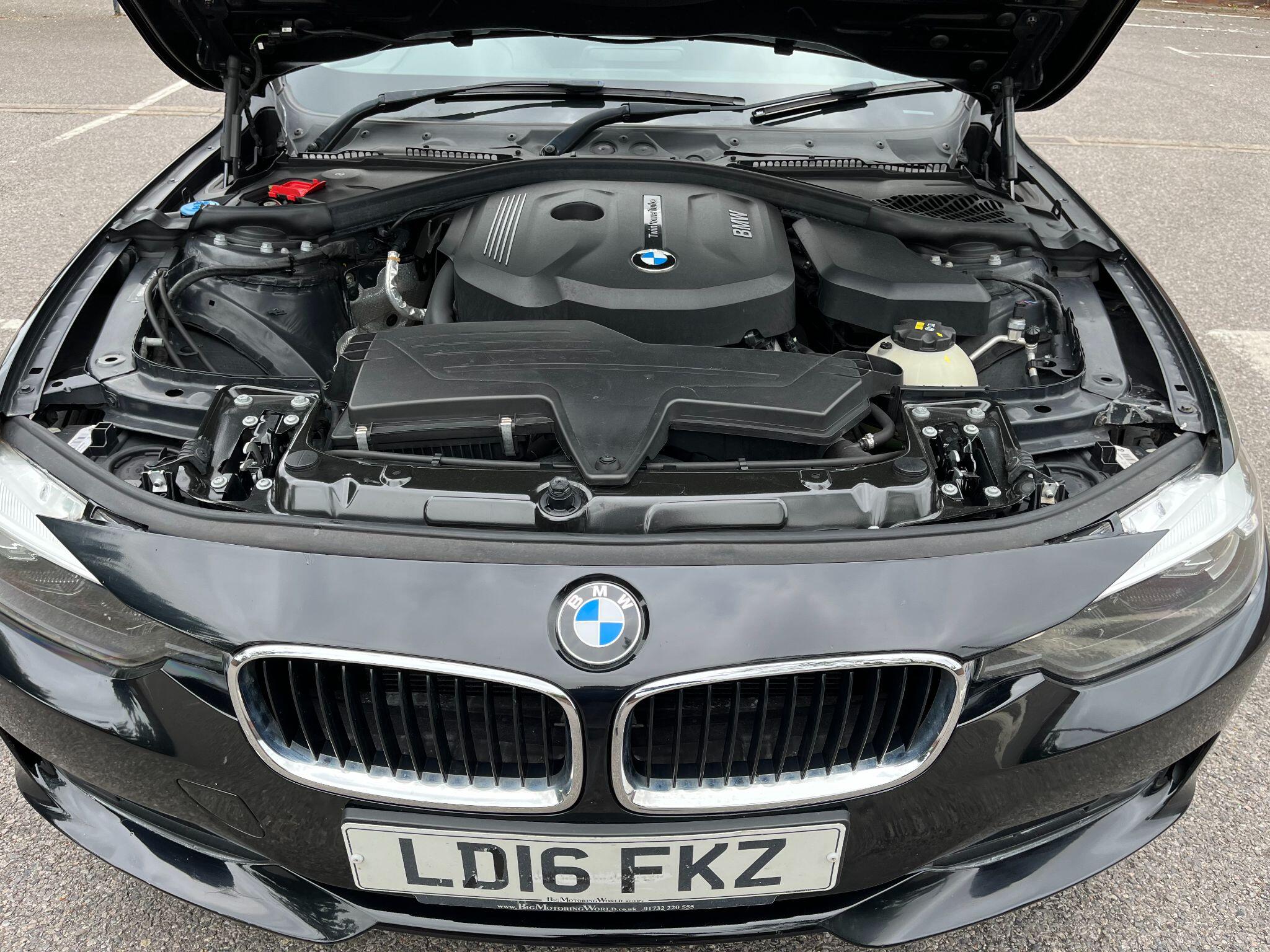 BMW 3 Series view 48