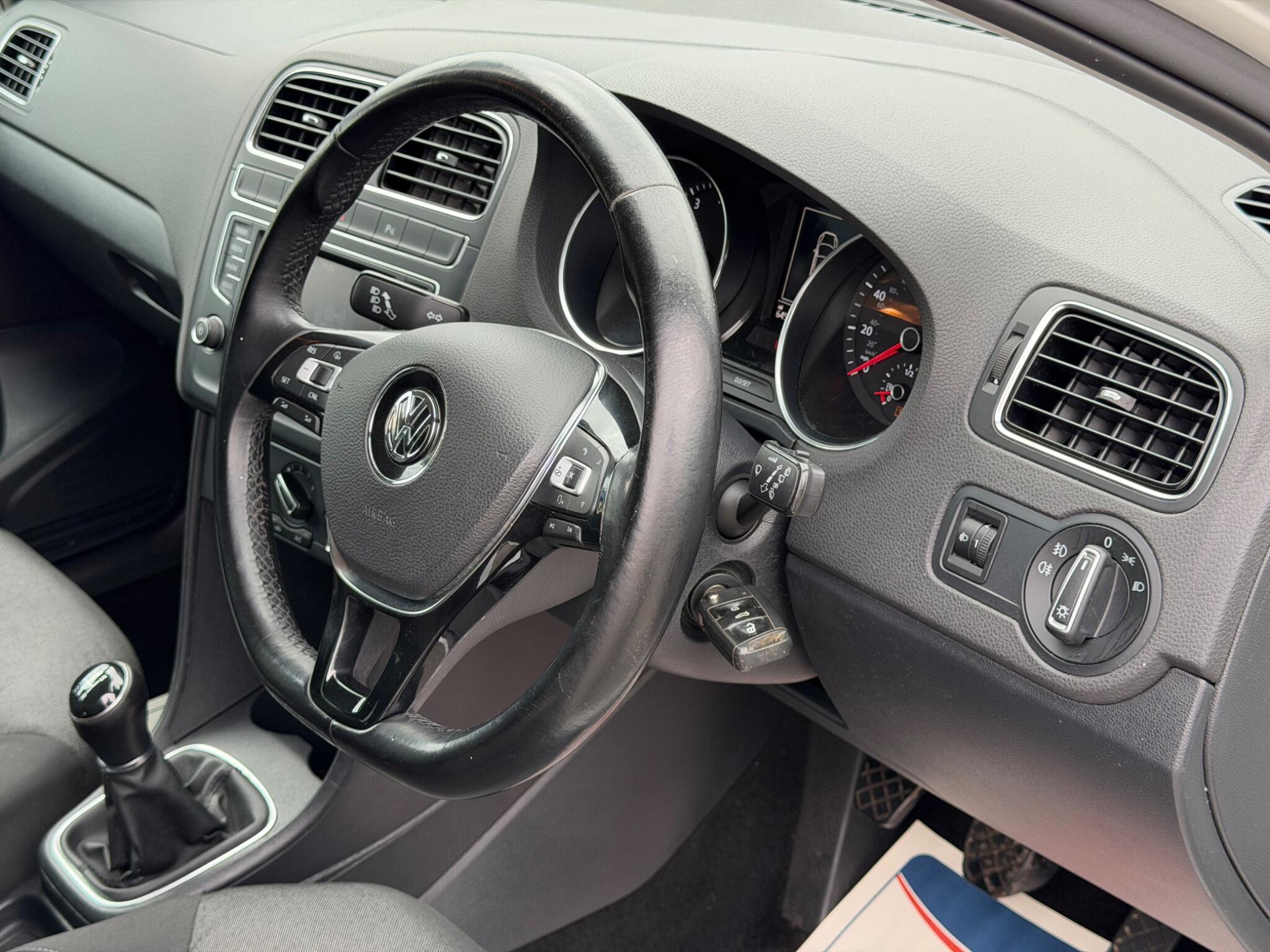 Volkswagen Polo view 33