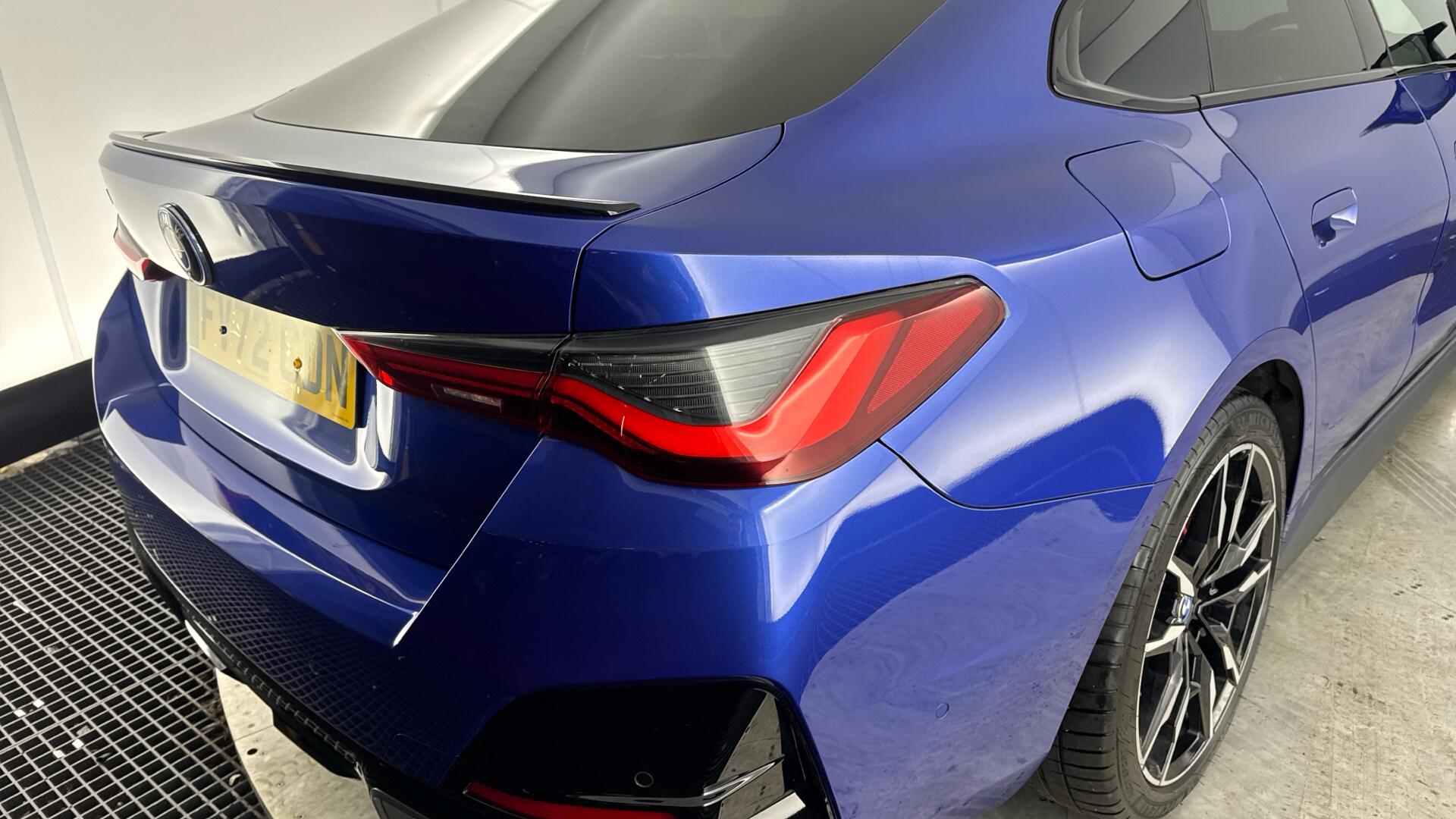 BMW I4 view 21