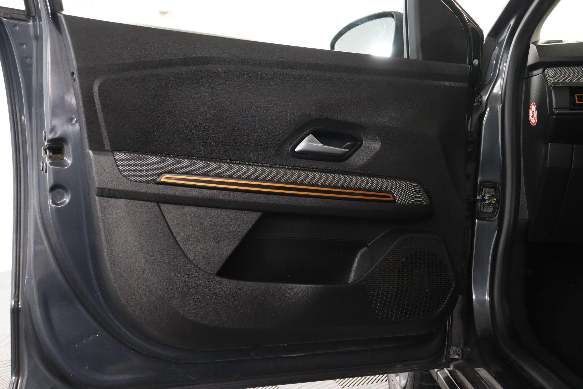 Dacia Sandero view 43