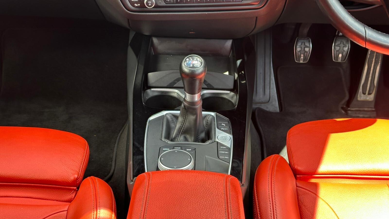 BMW 1 Series view 22