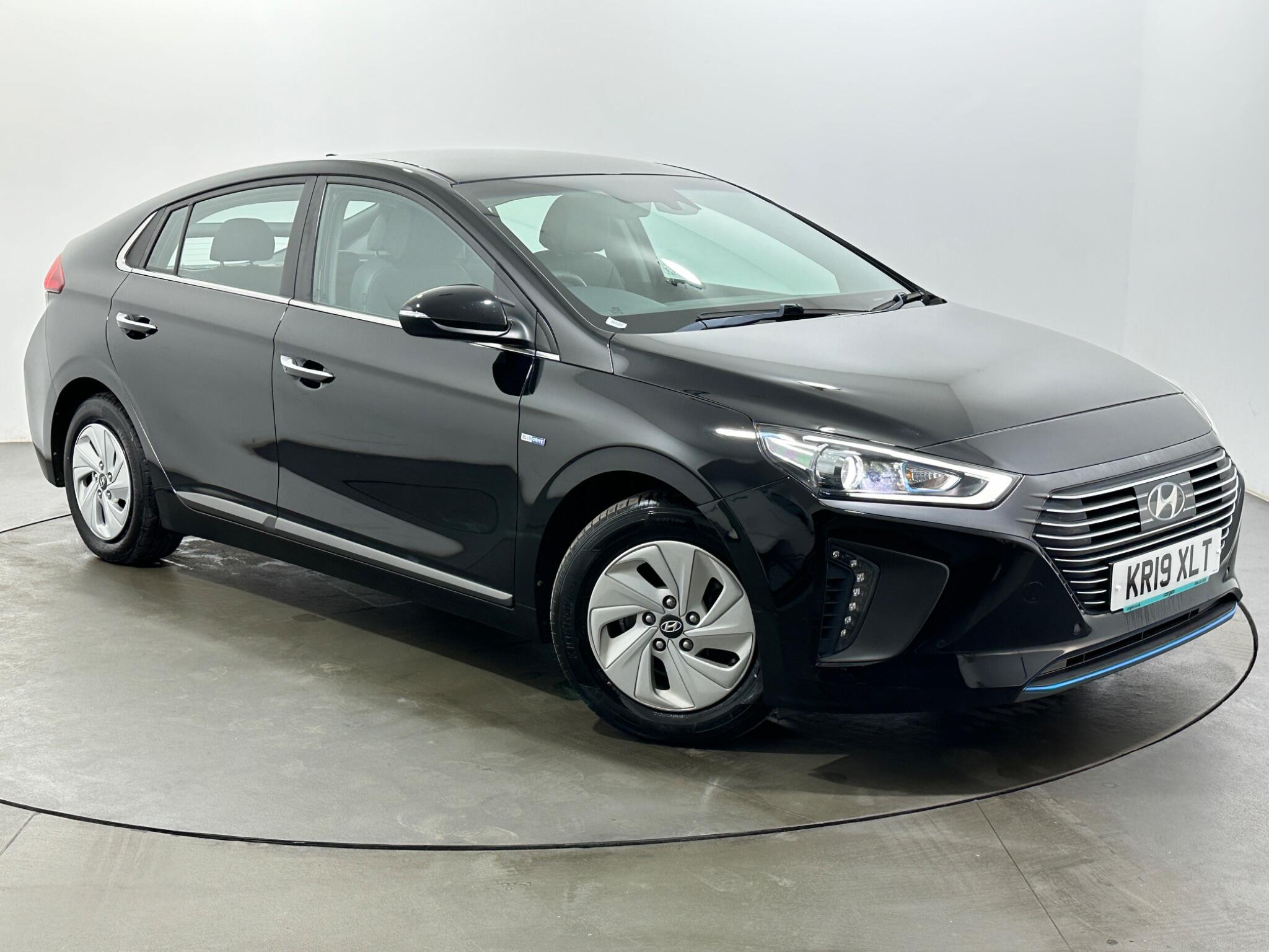 Hyundai IONIQ view 54