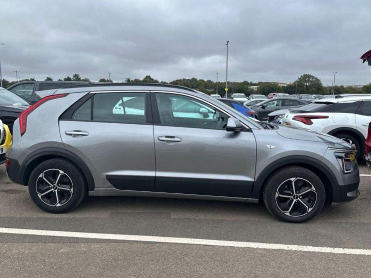 Kia Niro view 2