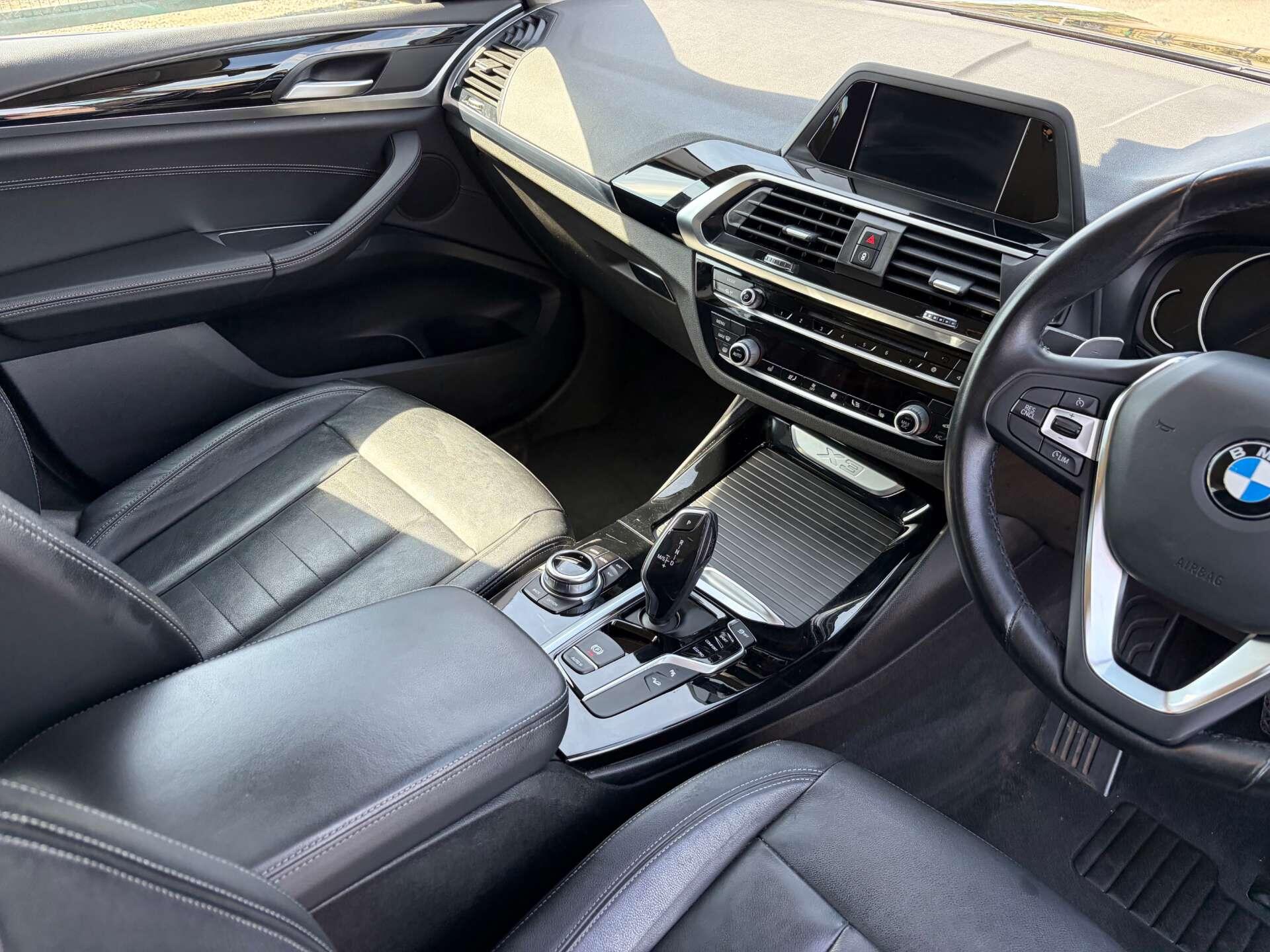 BMW X3 view 42