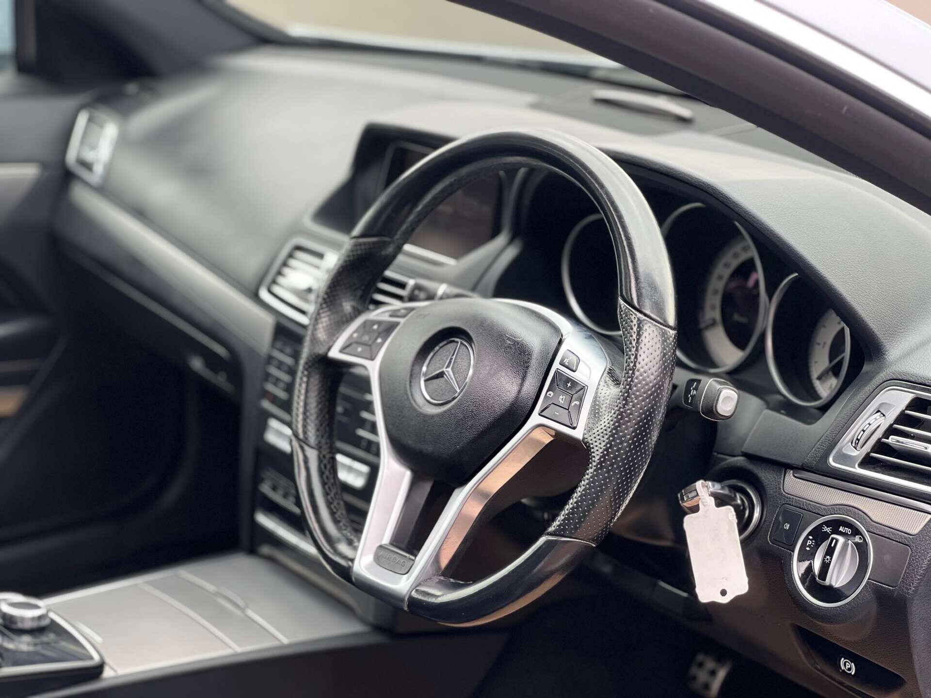 Mercedes-Benz E-Class view 19