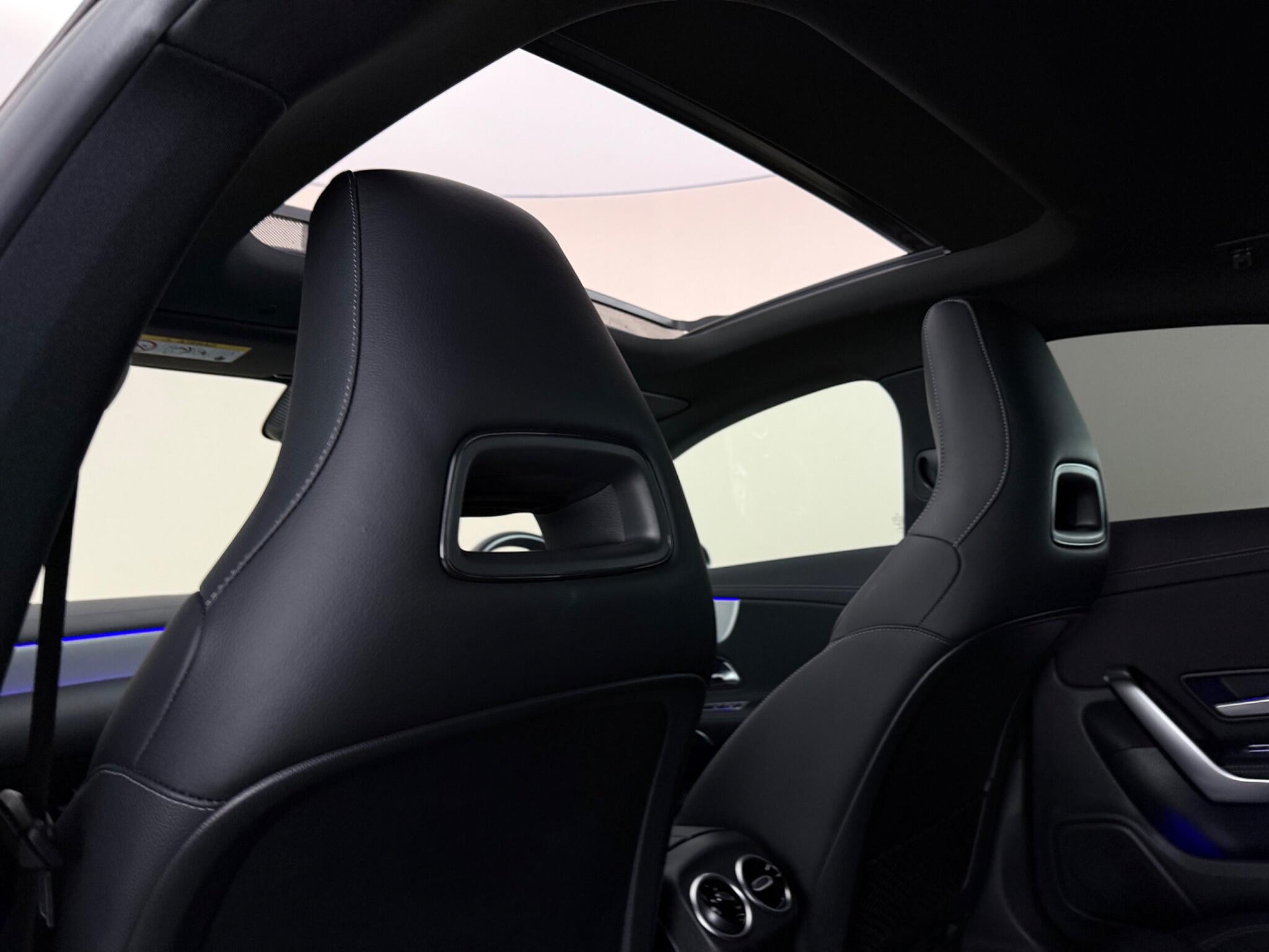 Mercedes-Benz Cla view 33