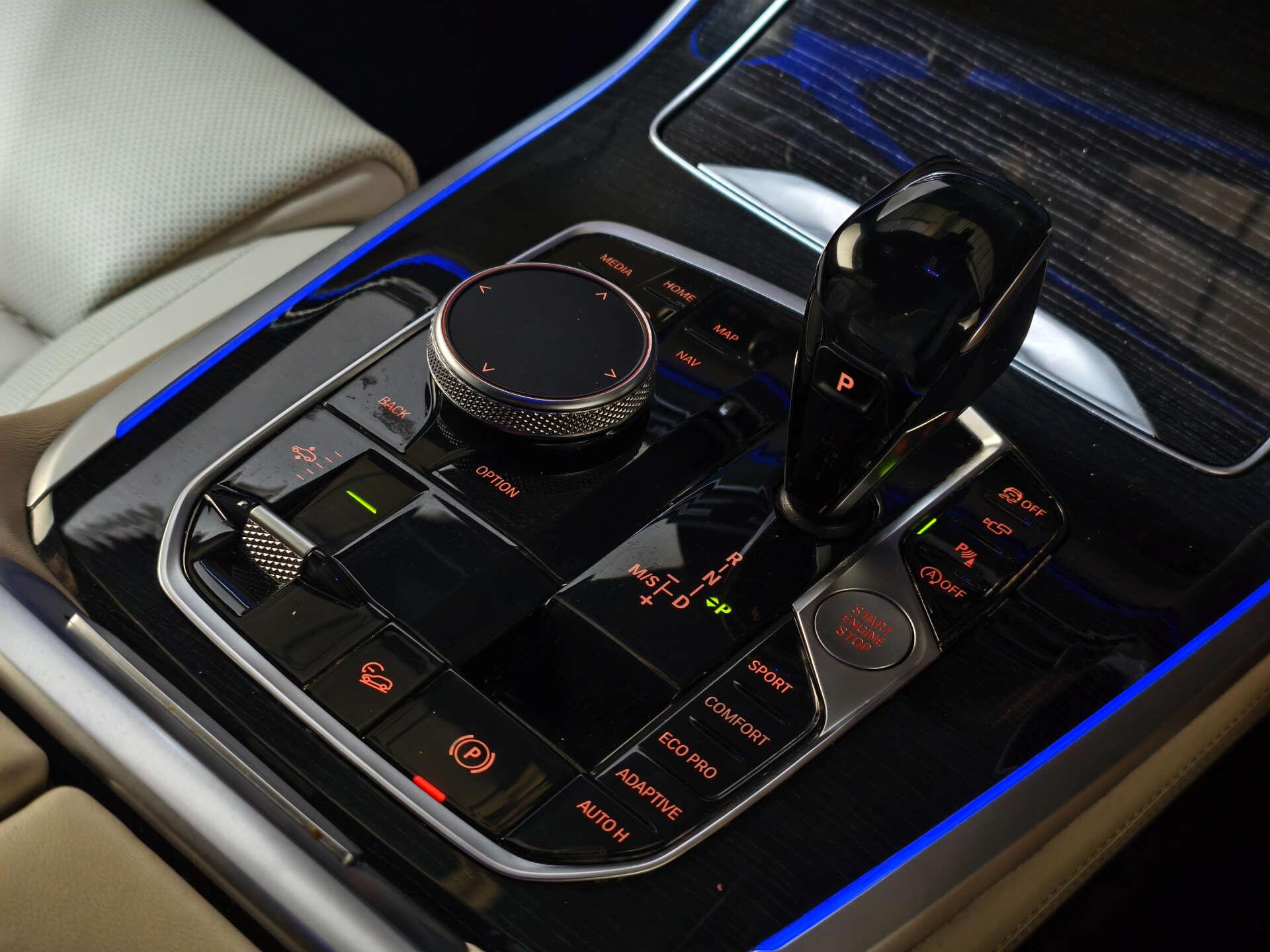 BMW X7 view 41
