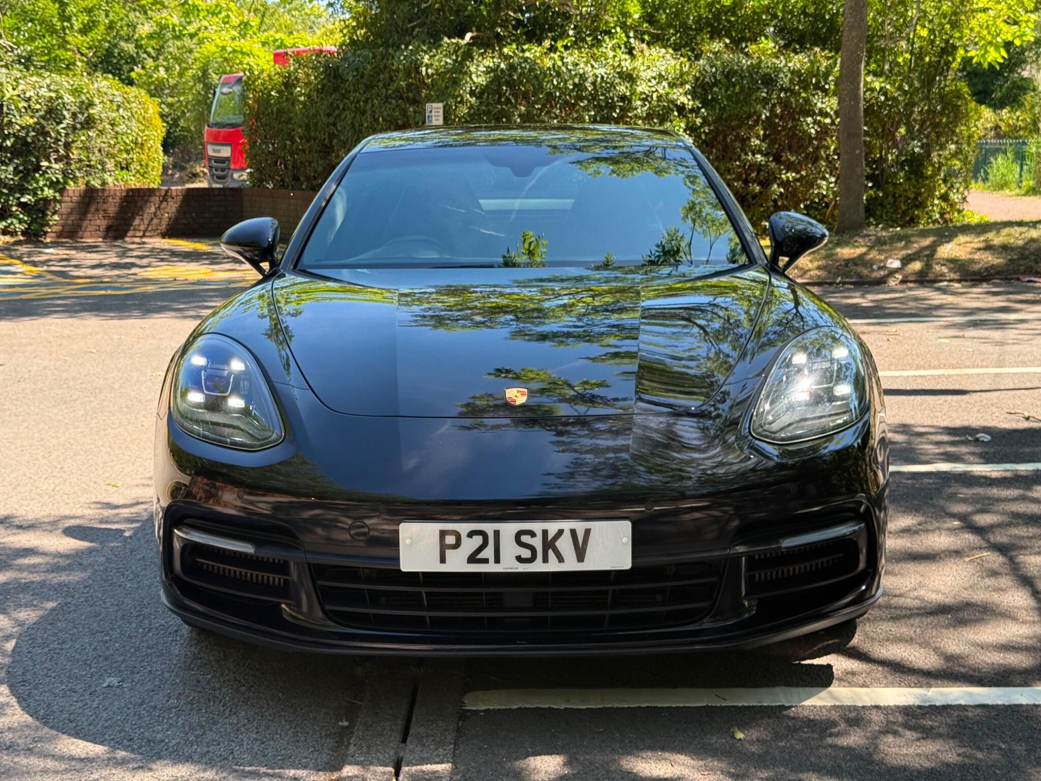 Porsche Panamera view 9