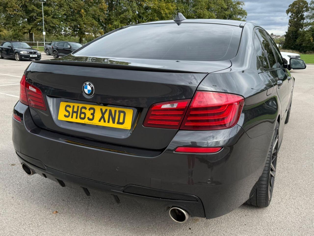 BMW 5 Series view 26