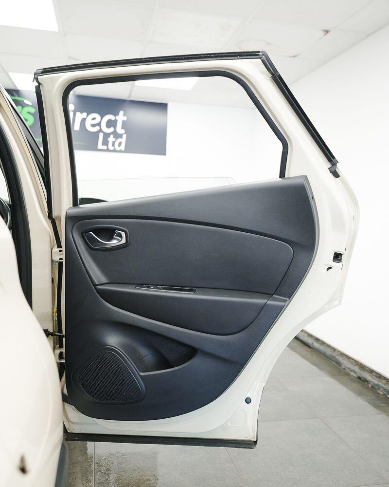 Renault Captur view 18