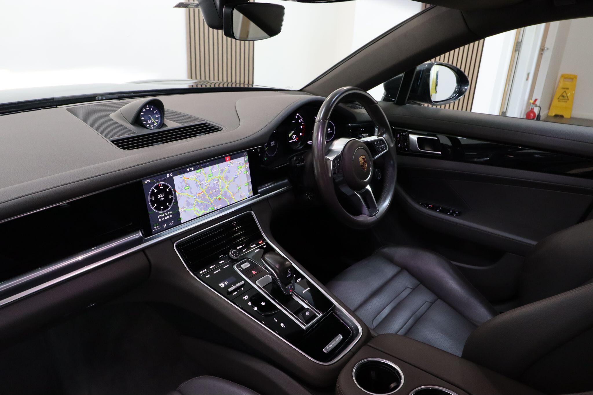 Porsche Panamera view 11