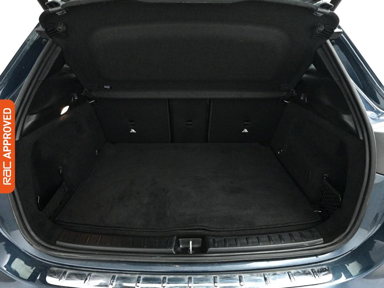 Mercedes-Benz Eqa view 15
