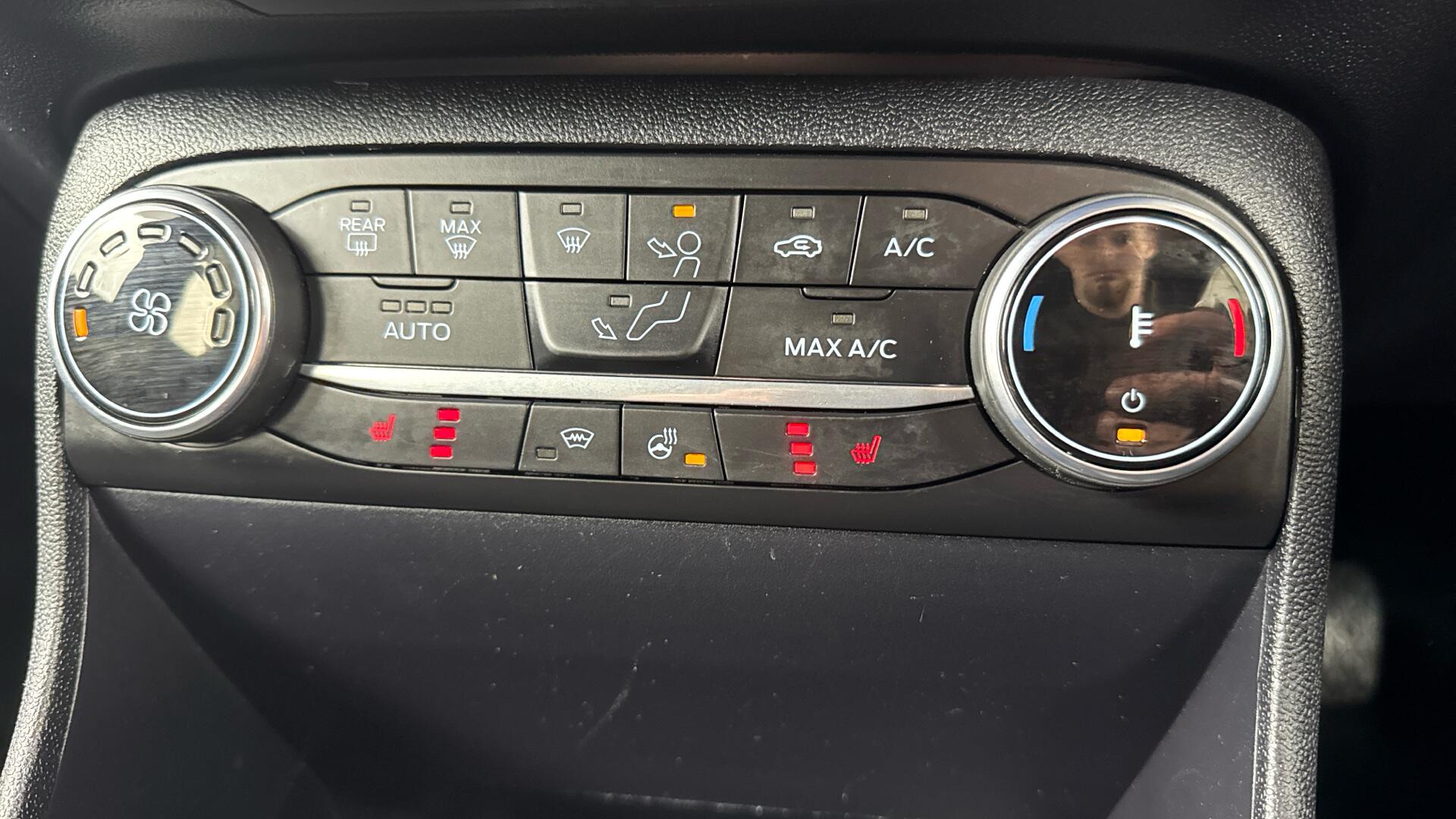 Ford Fiesta view 36