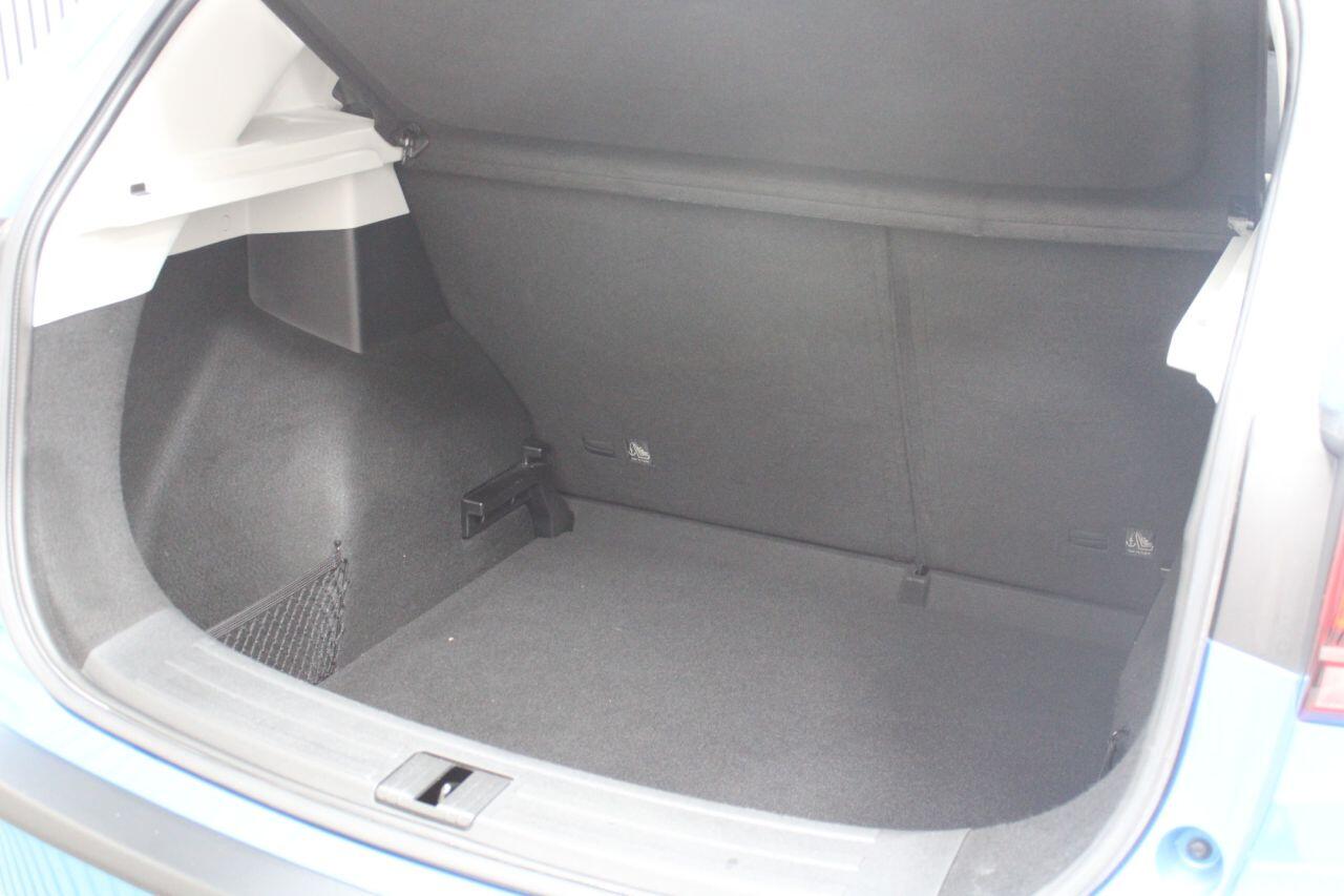 MG ZS view 29