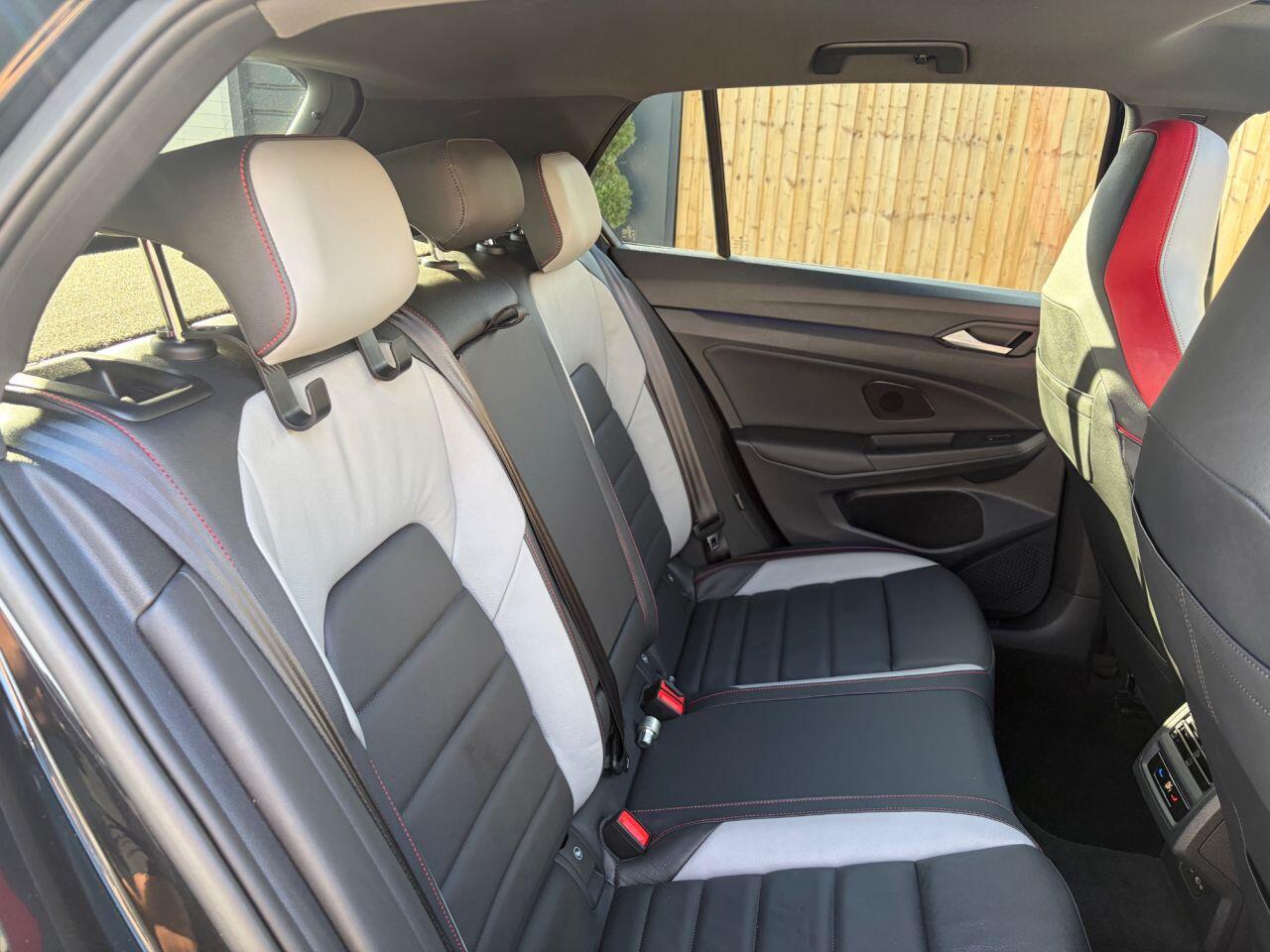 Volkswagen Golf view 24