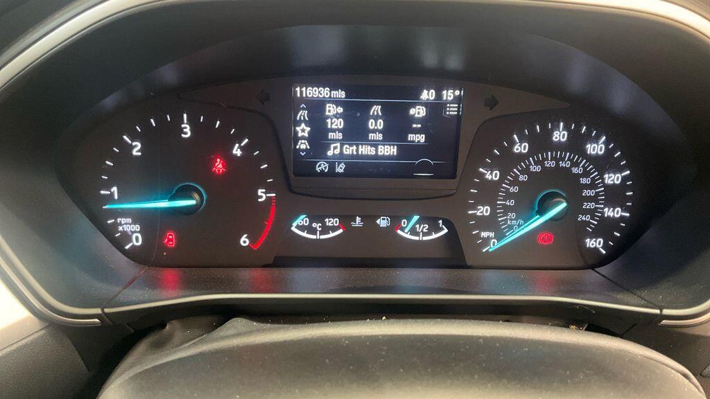 Ford Focus view 8