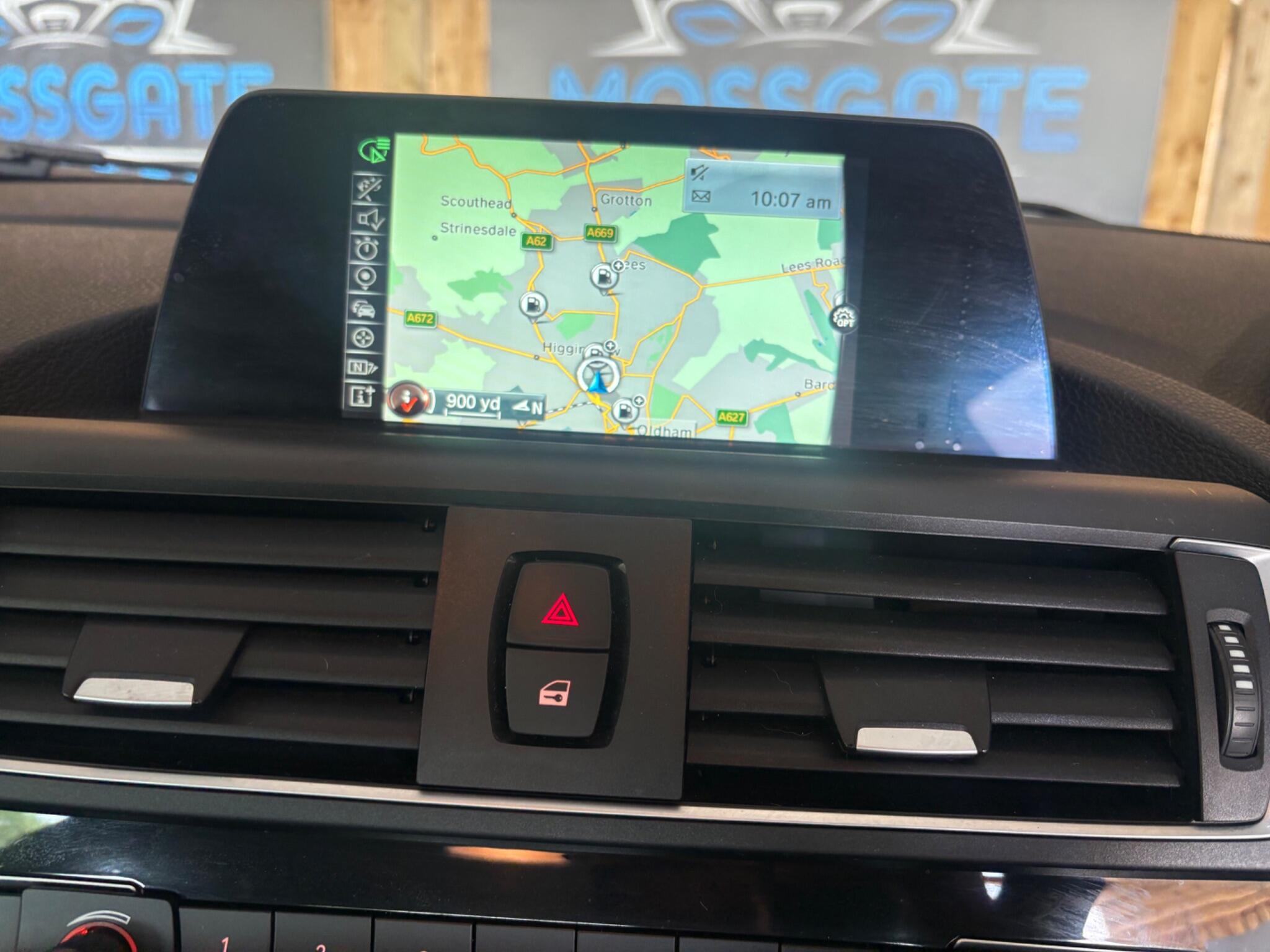 BMW 1 Series view 19