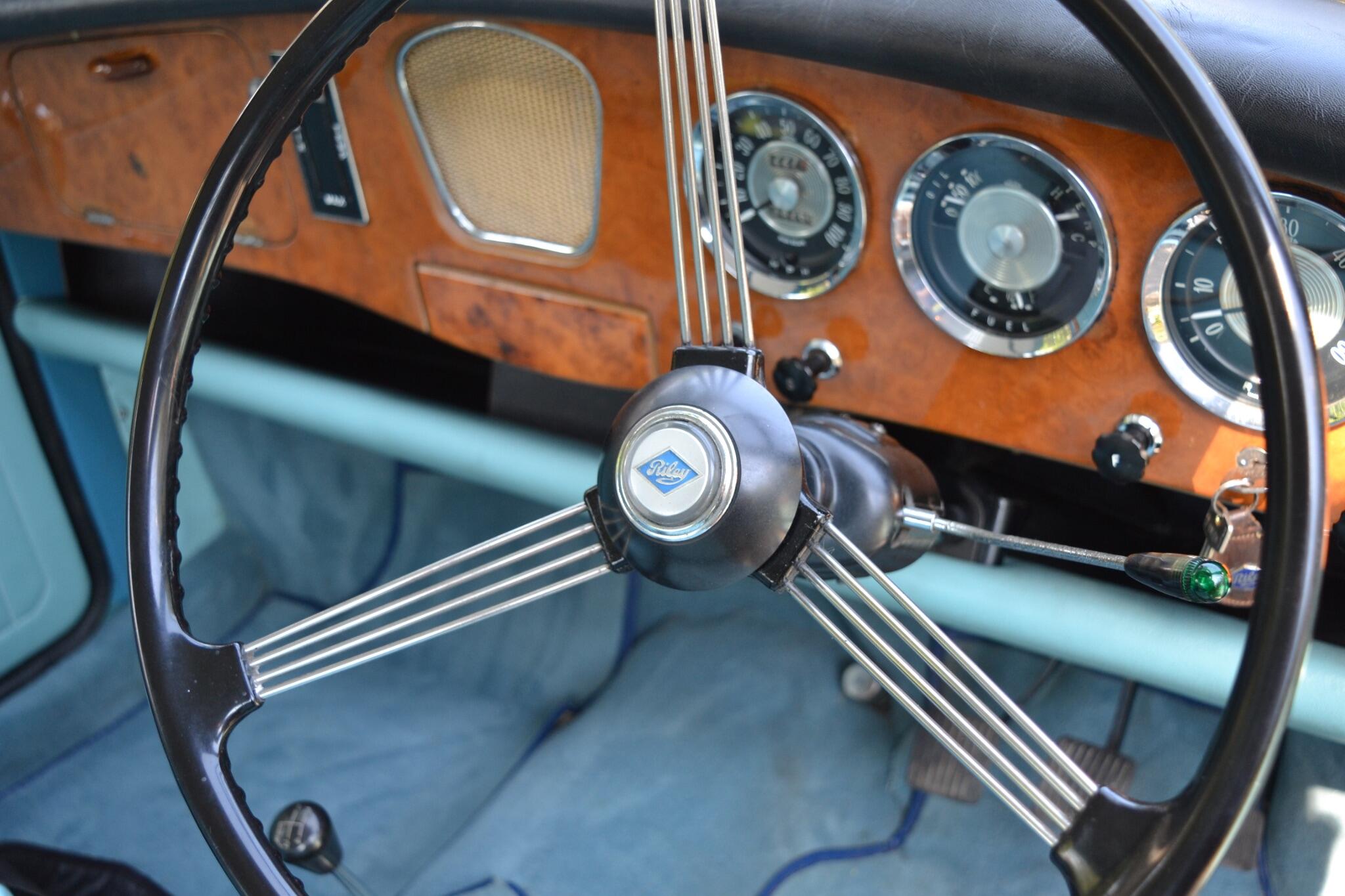 1991 Riley 1.5 view 30