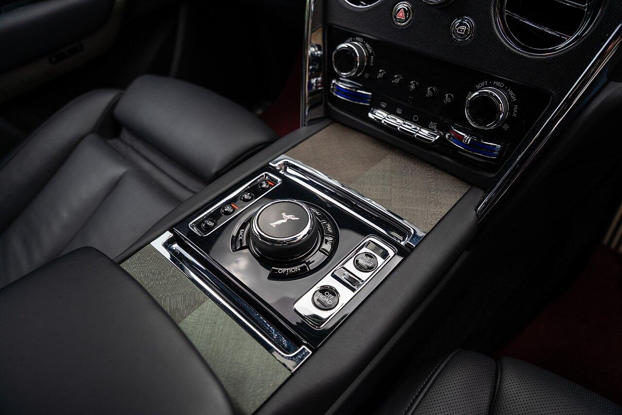 Rolls-Royce Cullinan view 47