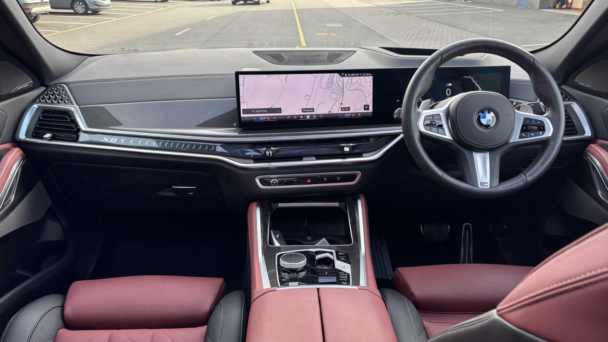 BMW X6 view 4