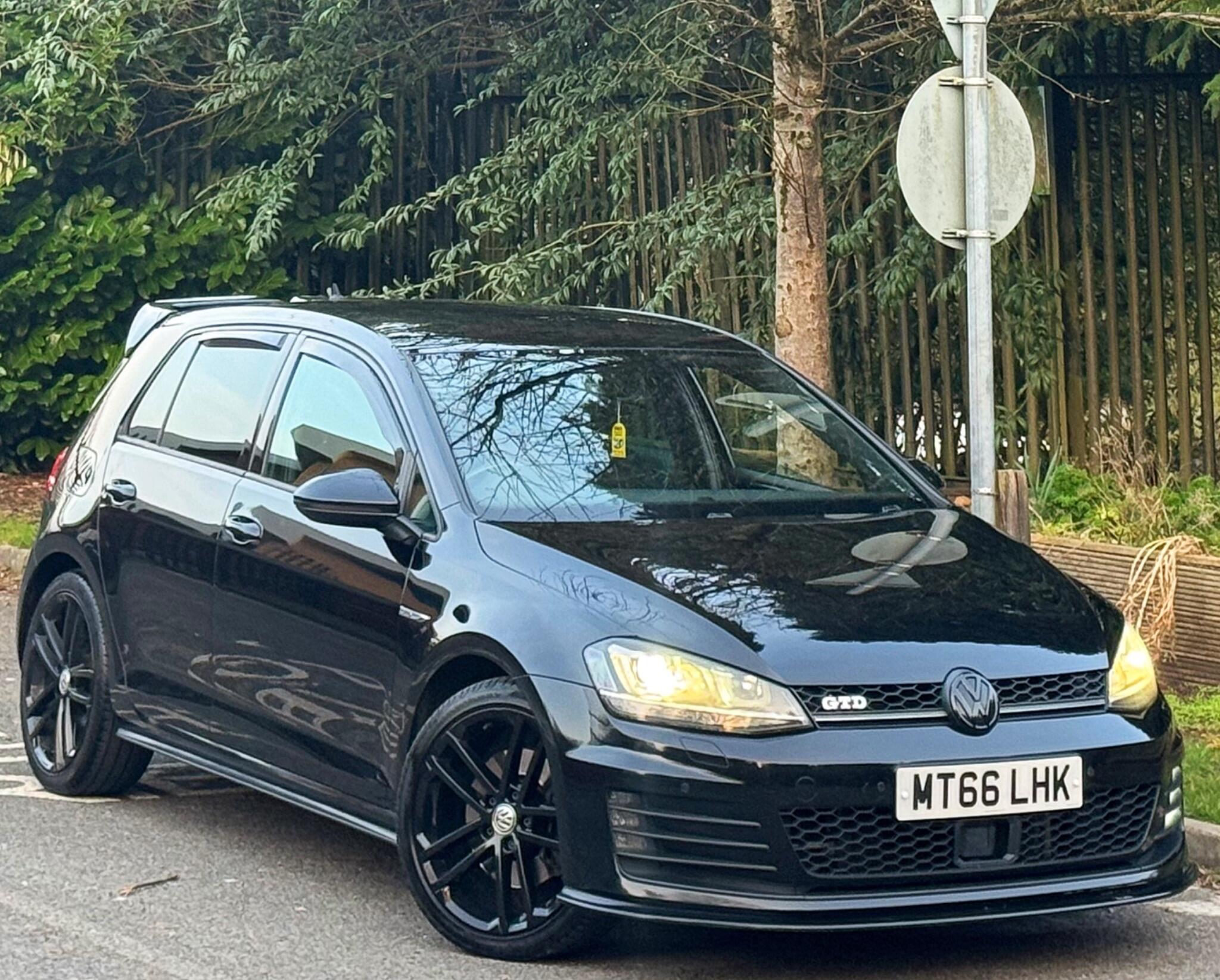 2016 Volkswagen Golf 2.0 TDI BlueMotion Tech GTD DSG Euro 6 (s/s) 5dr image 1