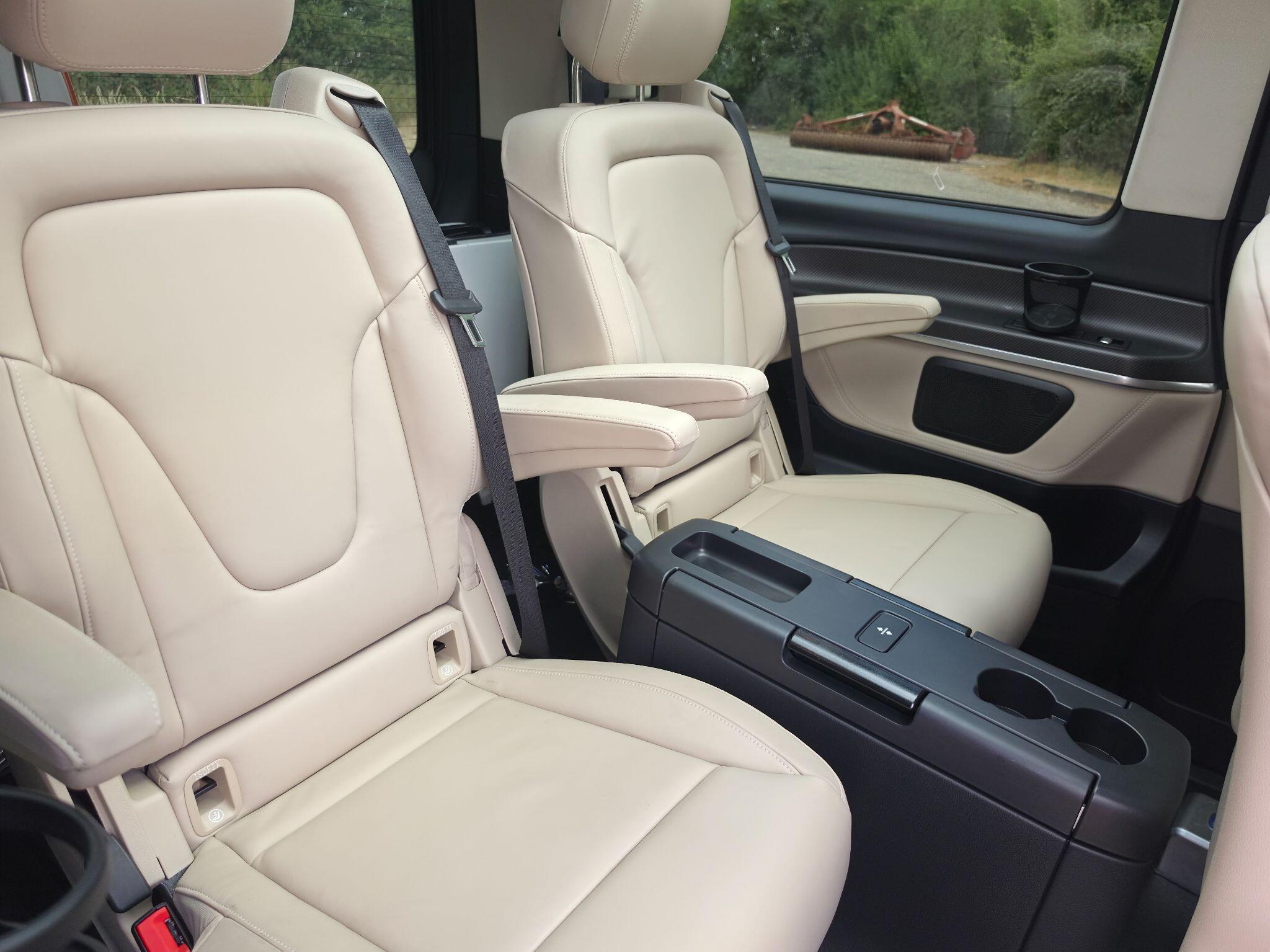 Mercedes-Benz V Class view 18