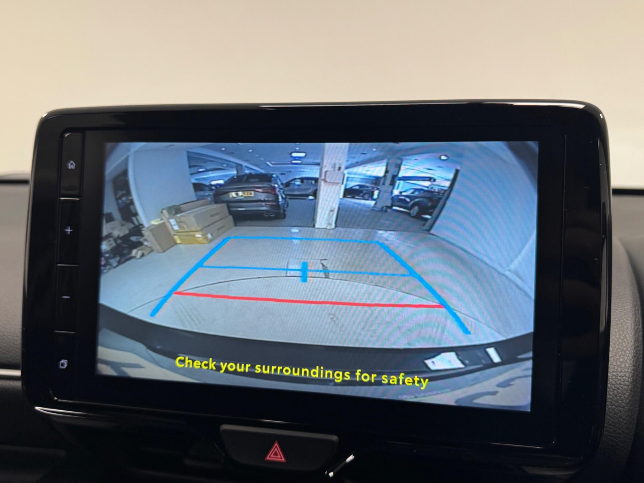 Toyota Yaris view 15