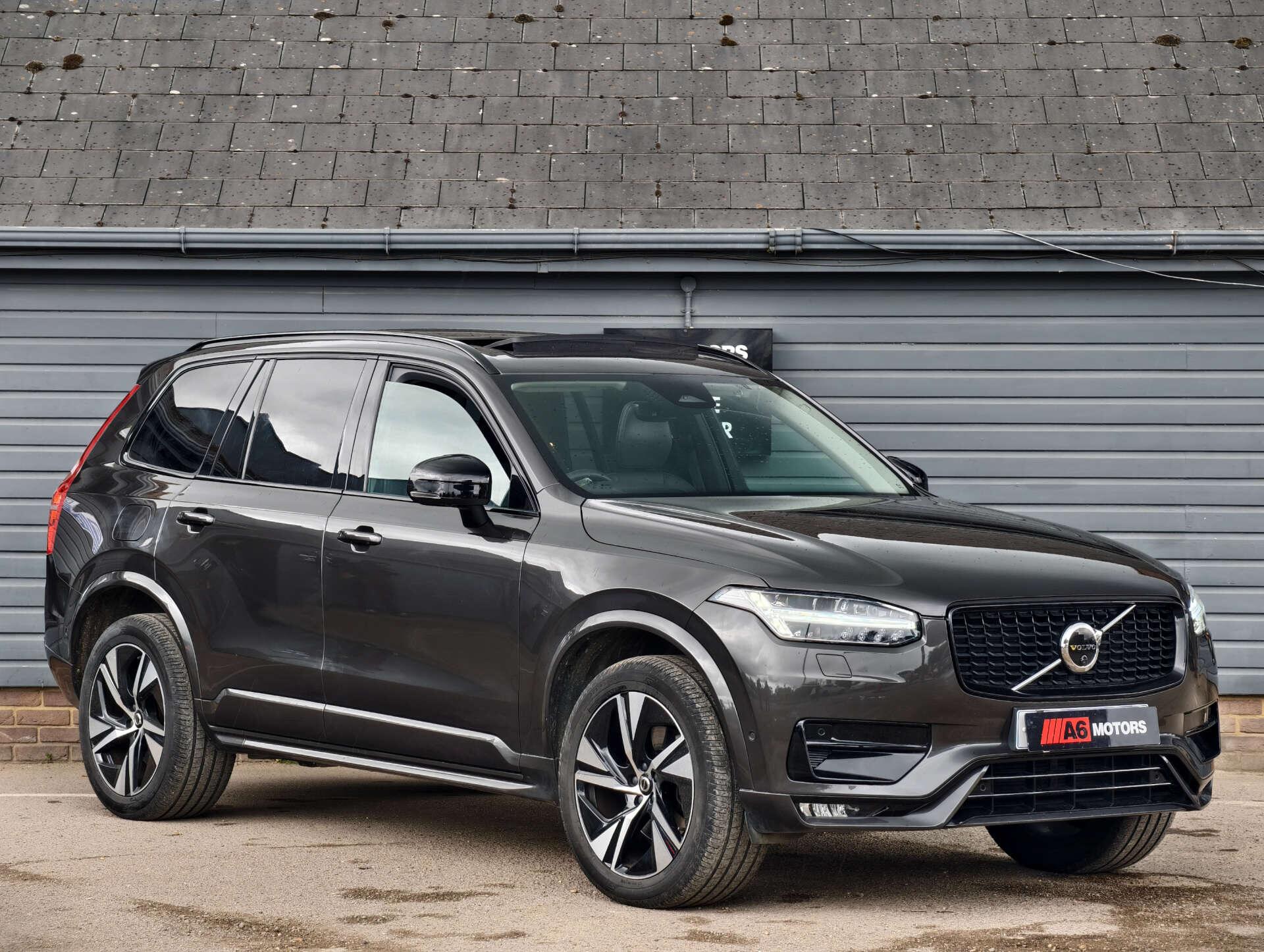 Volvo XC90 view 5