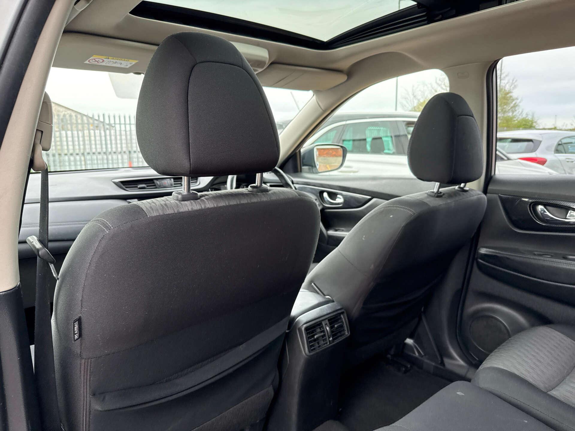 Nissan X-Trail view 29