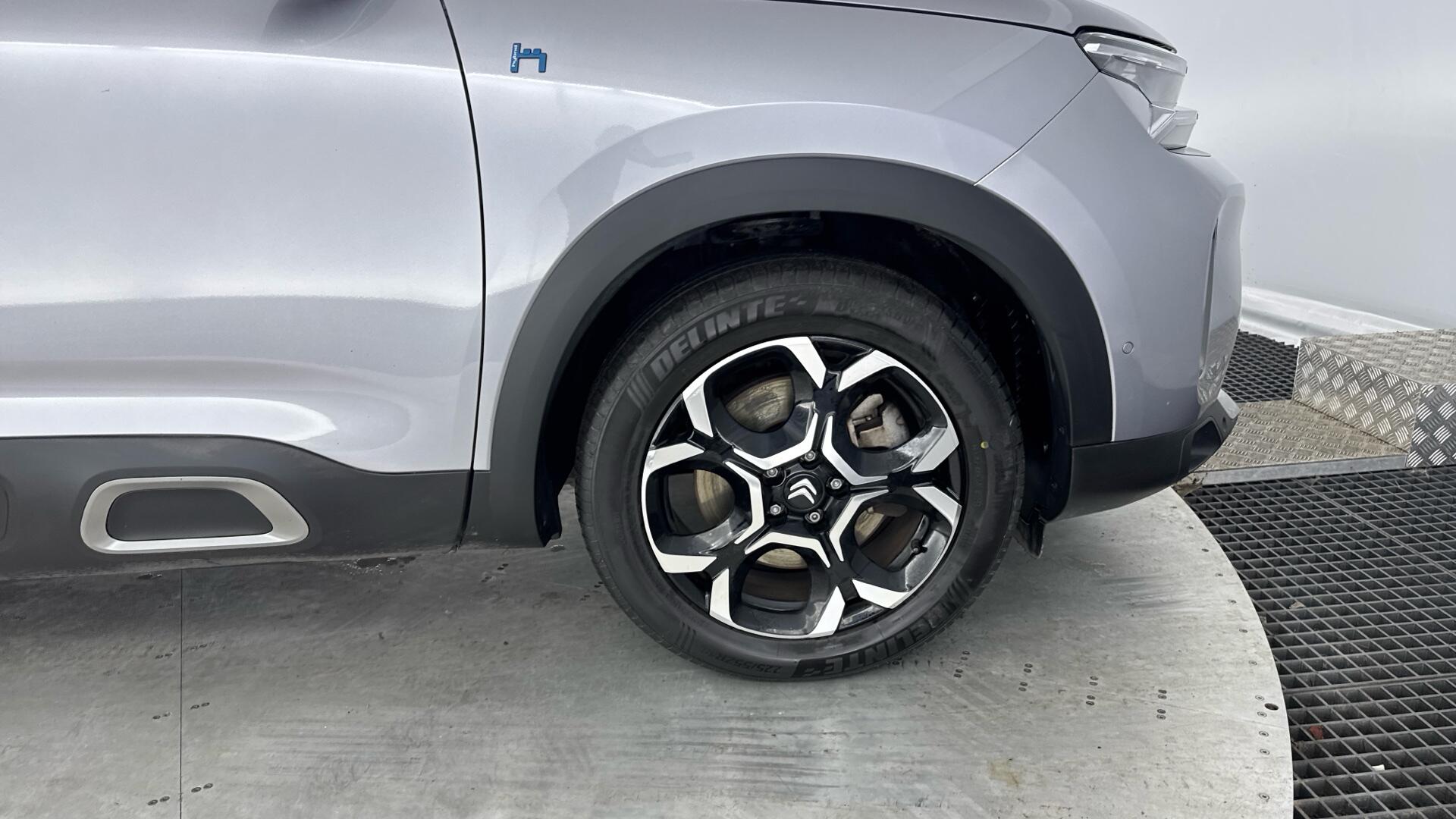 Citroen C5 Aircross view 20