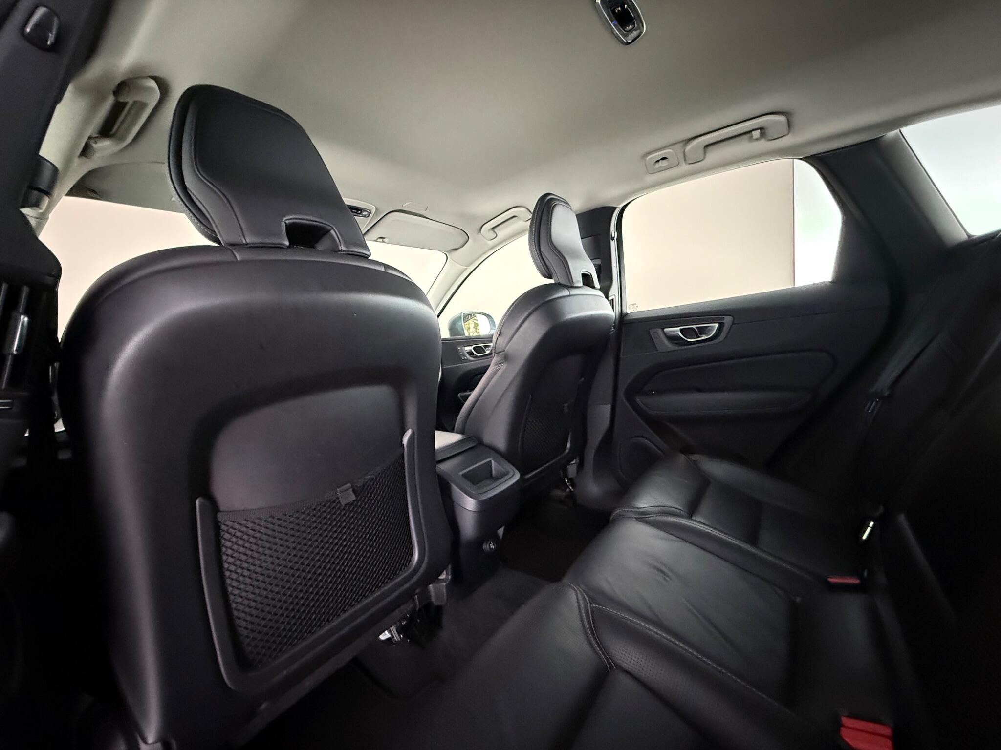 Volvo XC60 view 37