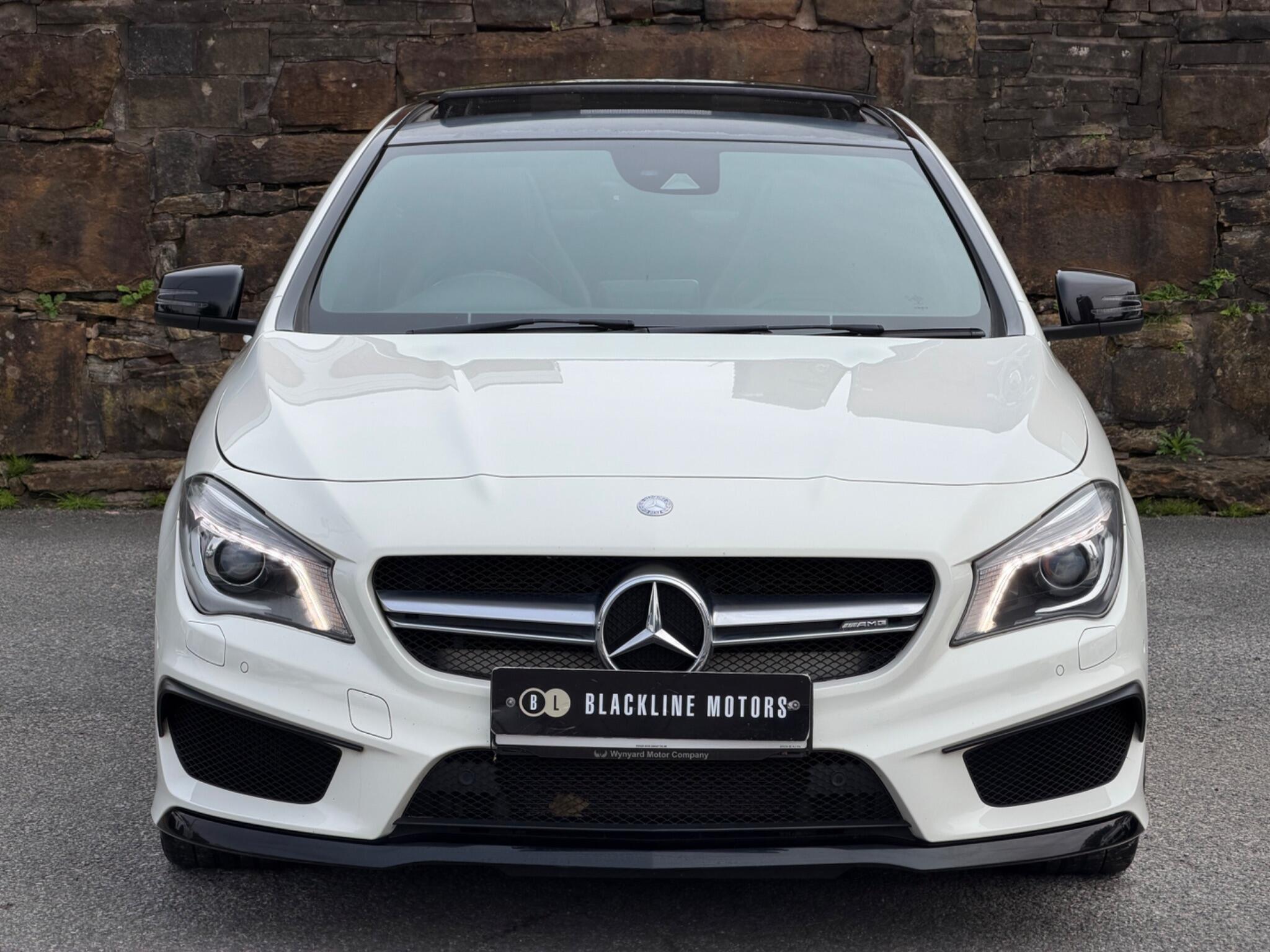 Mercedes-Benz Cla view 2