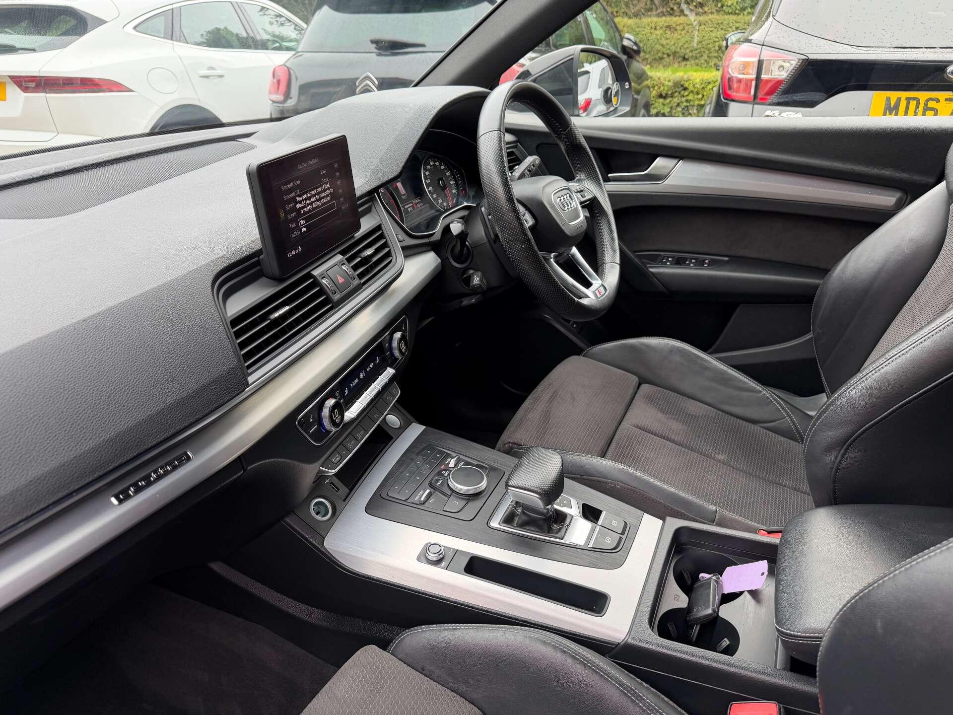 Audi Q5 view 27
